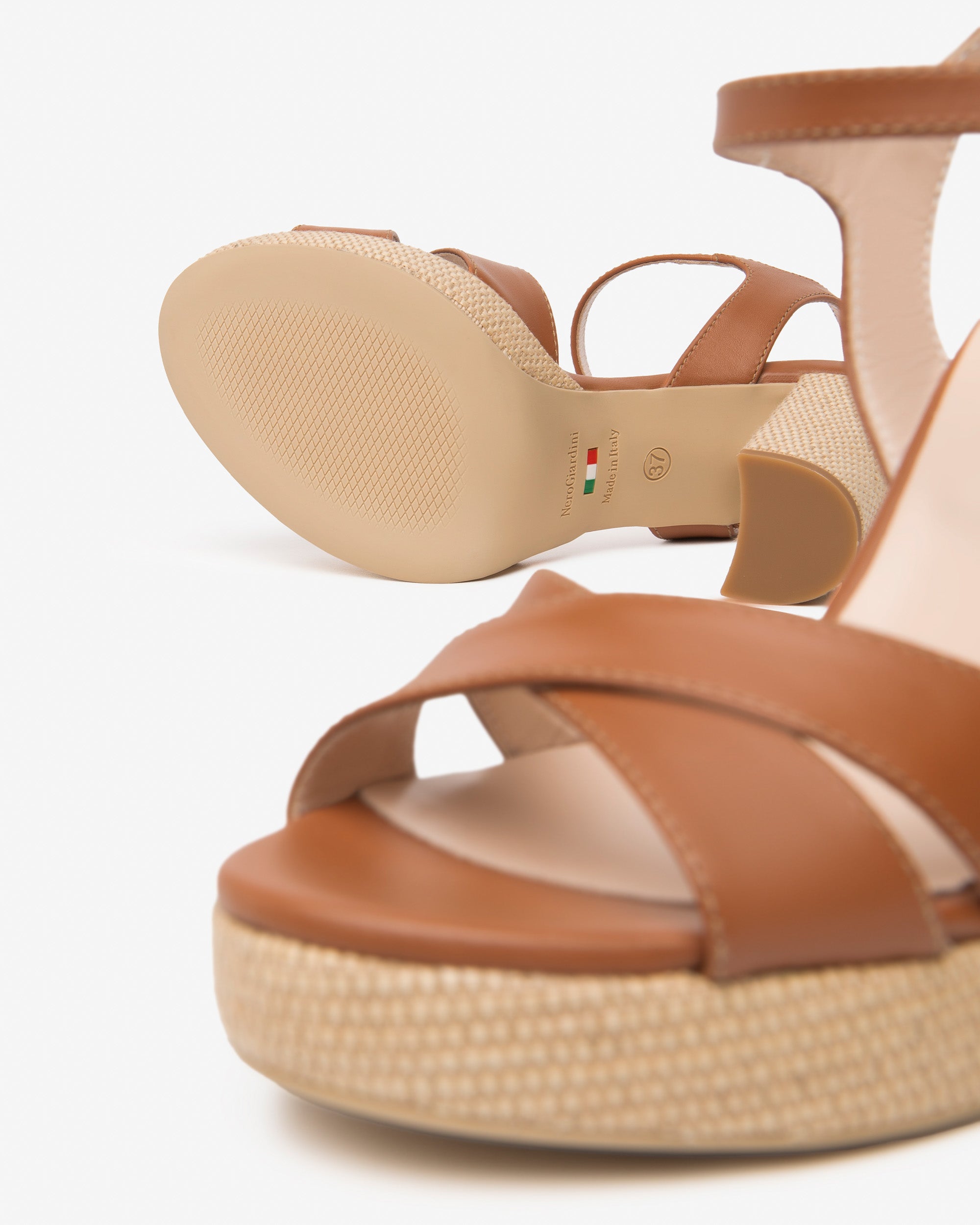 Nero Giardini Sandals sandales cuir femme