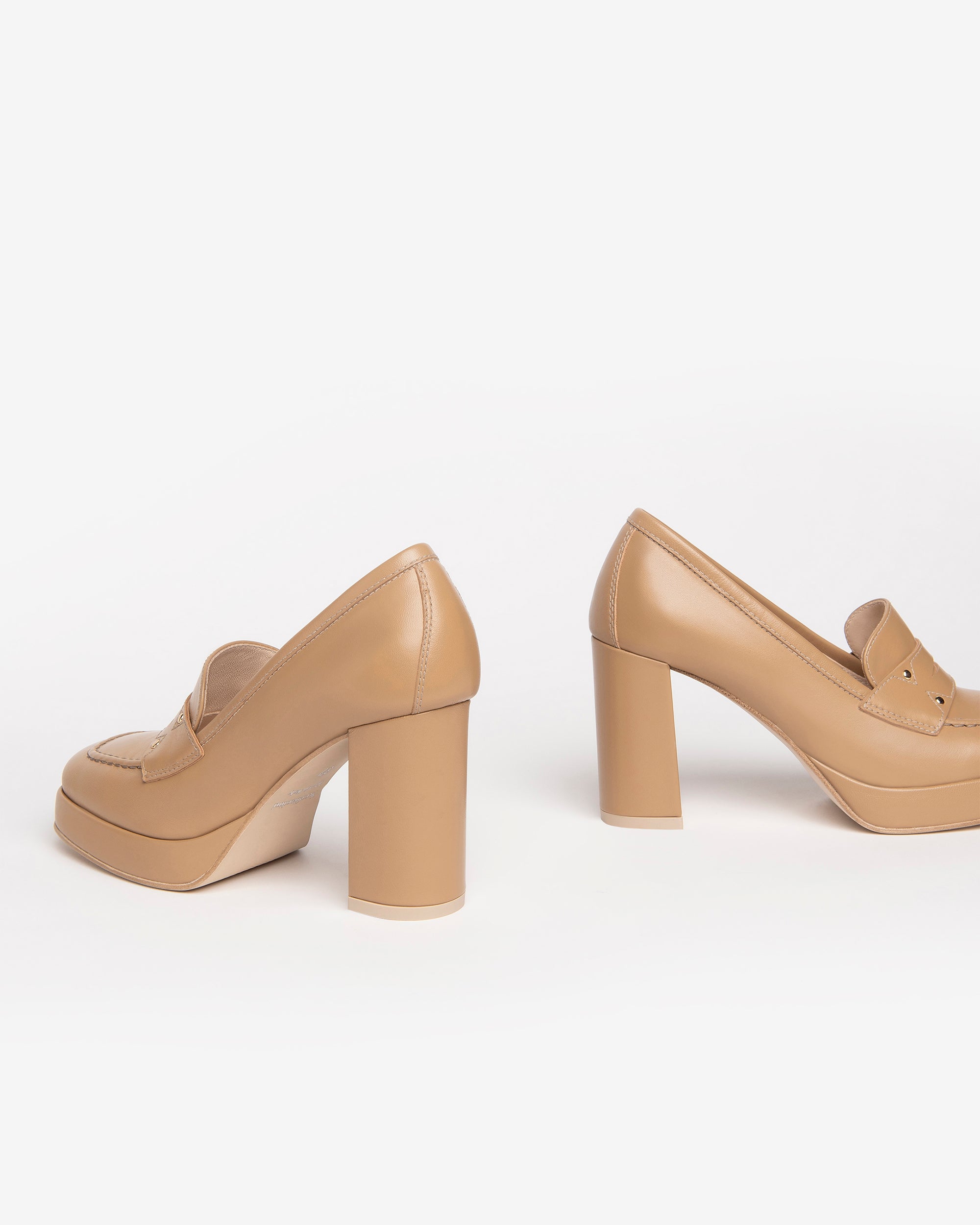 Nero Giardini Loafers mocassins cuir femme élégants