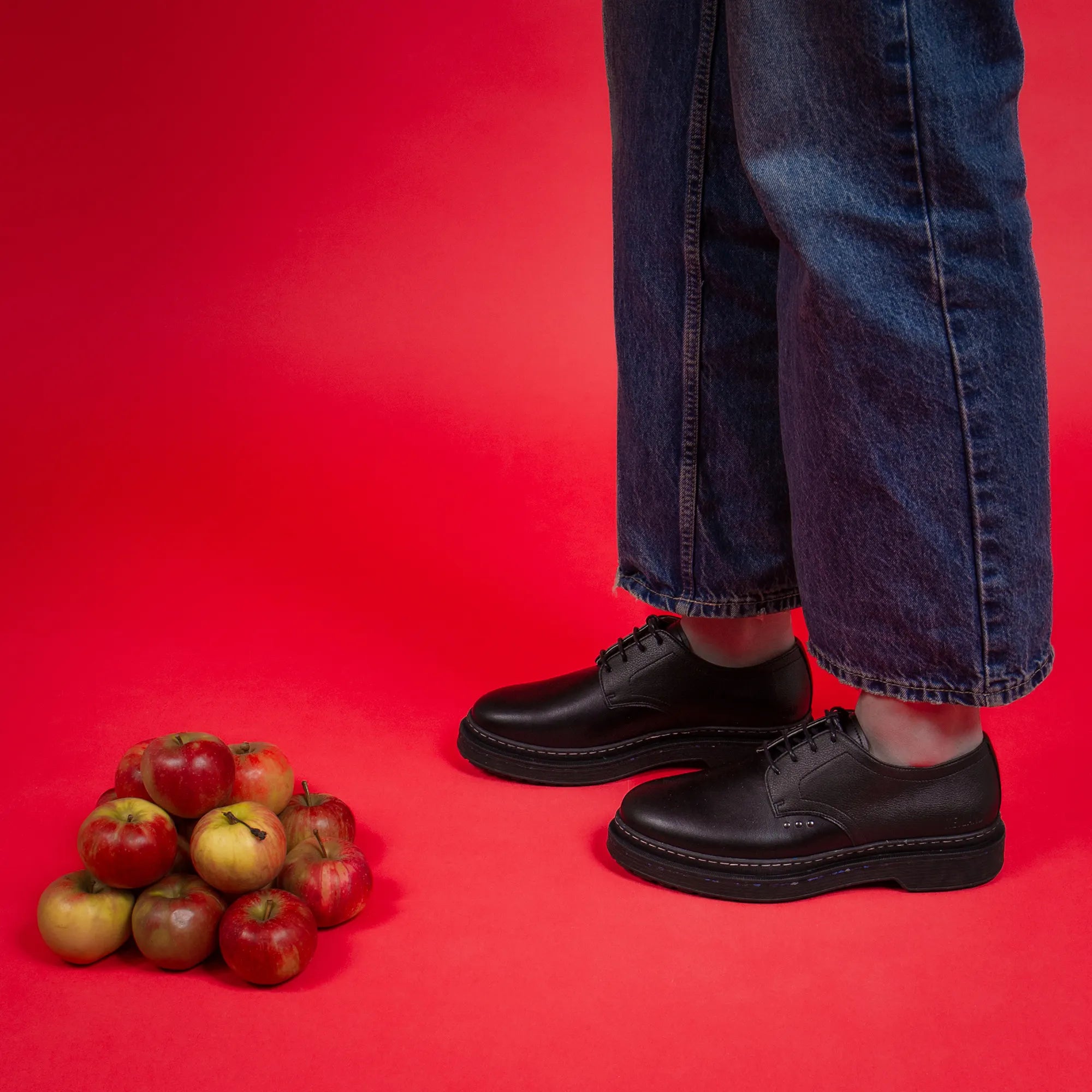 Me.Land Lander derby vegan cuir pomme noir