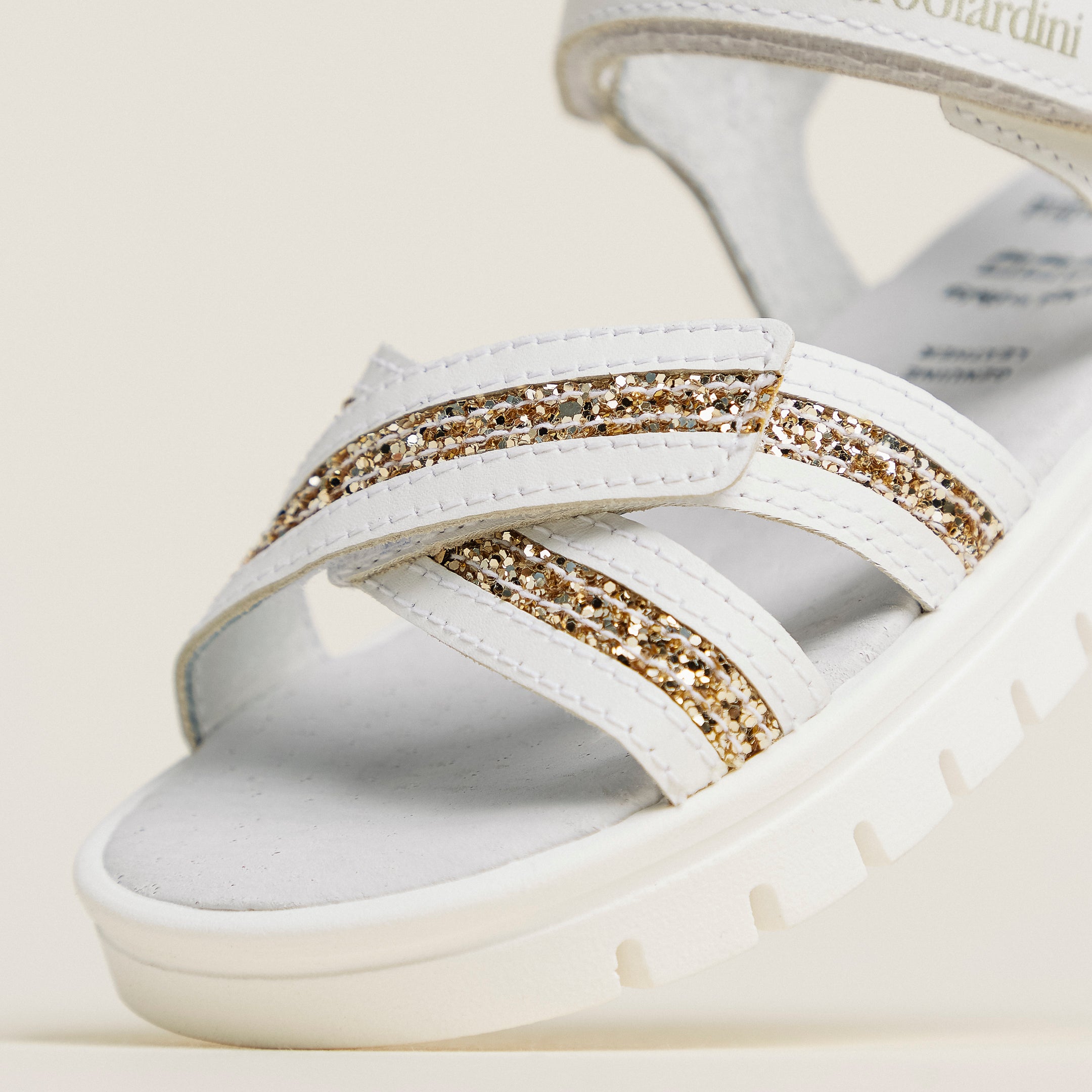 Nero Giardini Sandals sandales fille tissu cuir 28