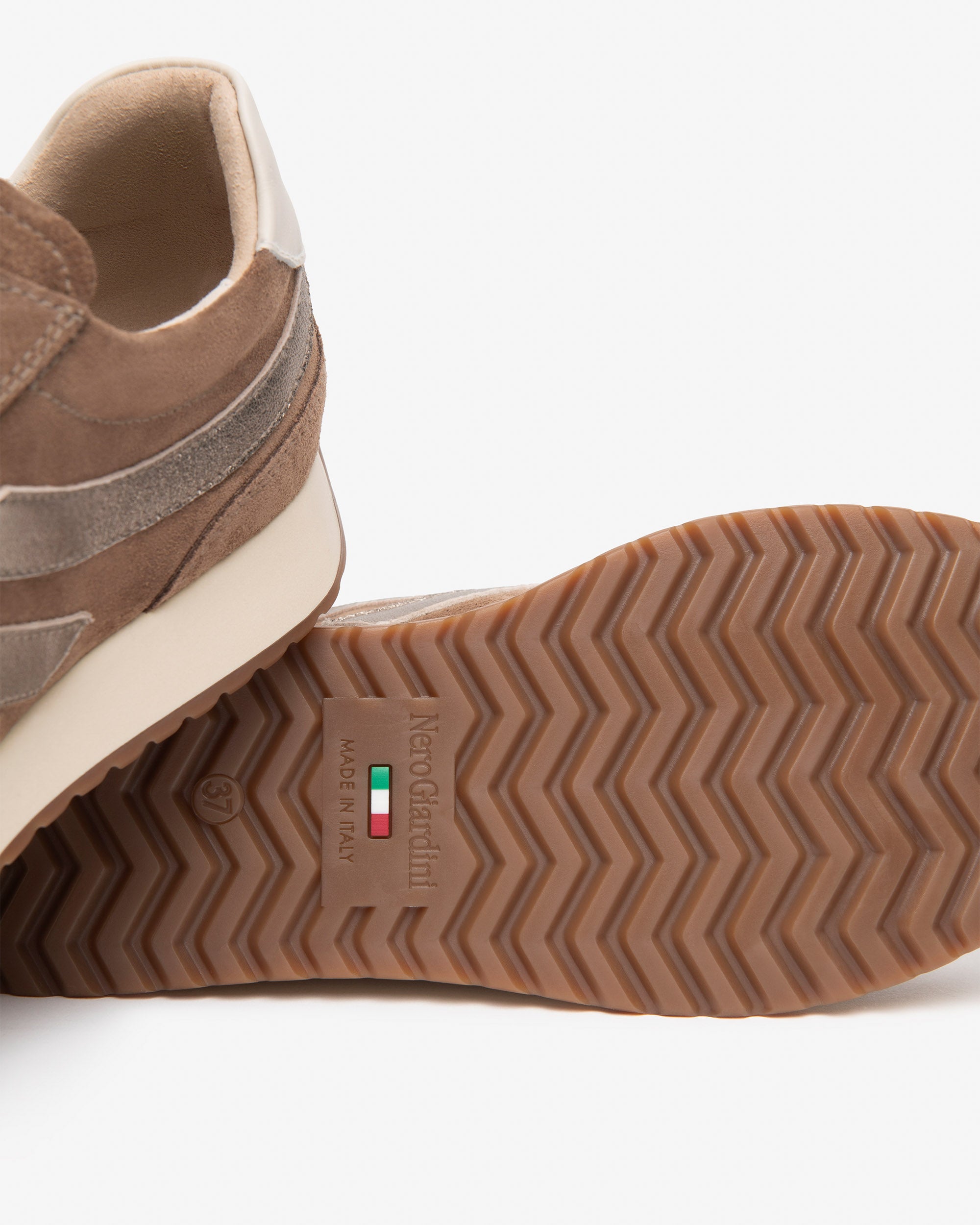 Nero Giardini Sneakers baskets cuir daim femme