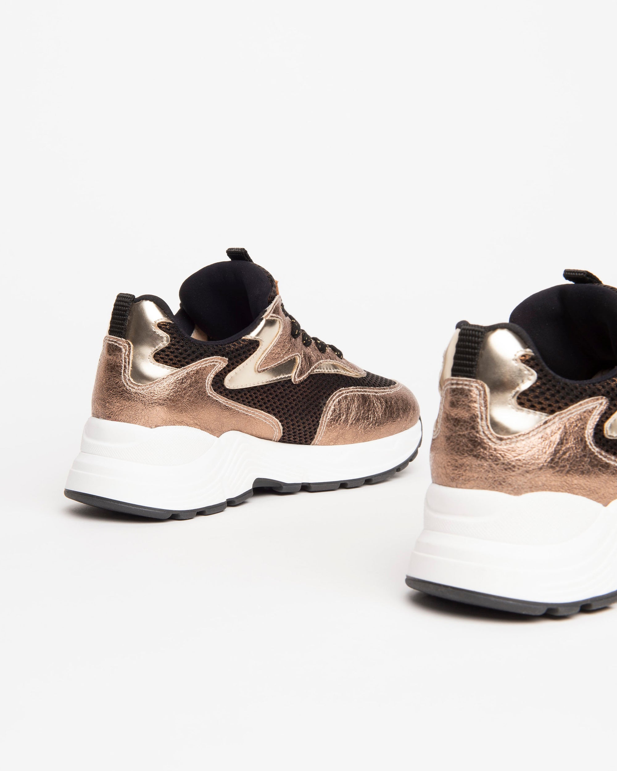 Nero Giardini Sneakers baskets cuir ado vernis