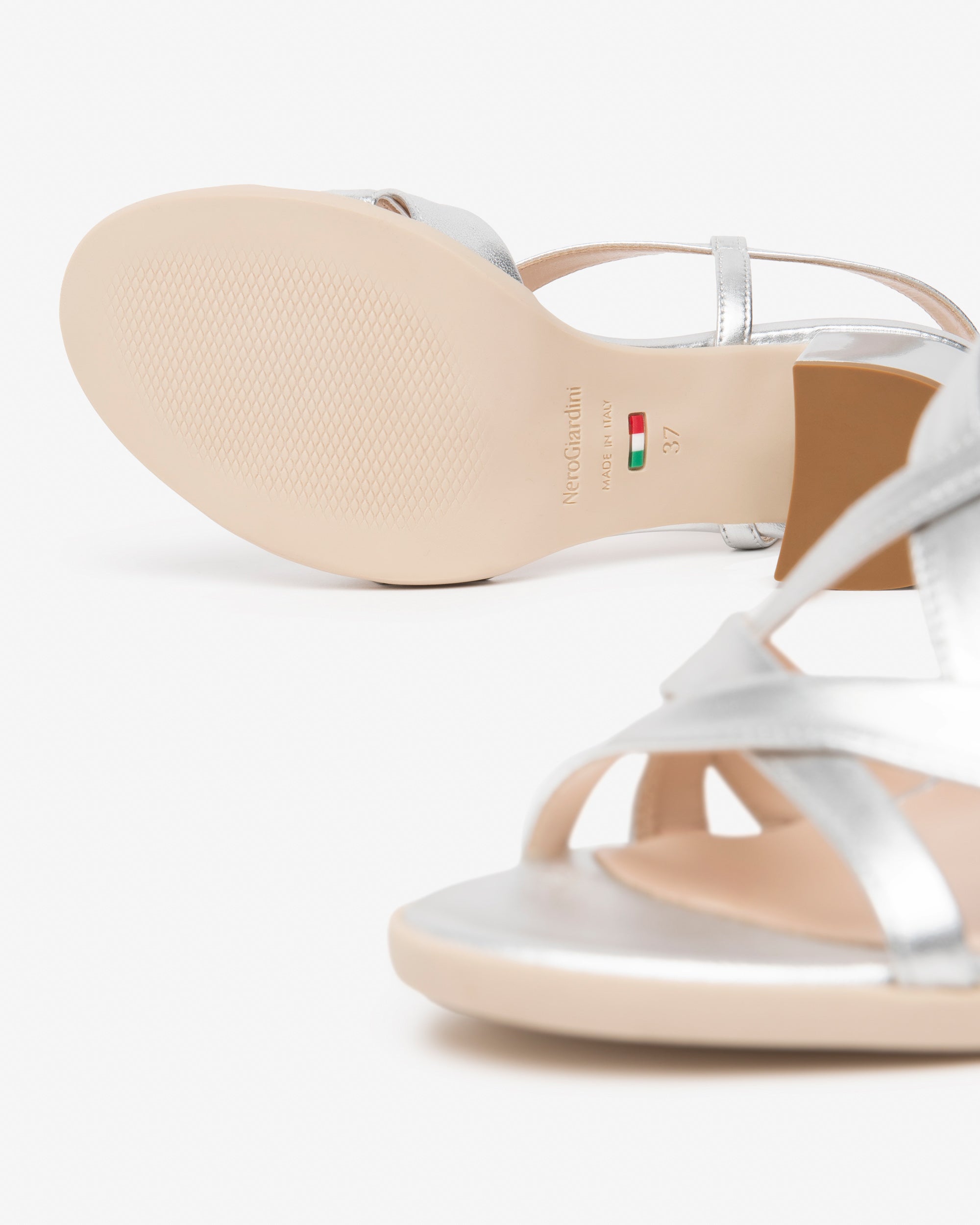 Nero Giardini Sandals Sandales cuir confort été femme