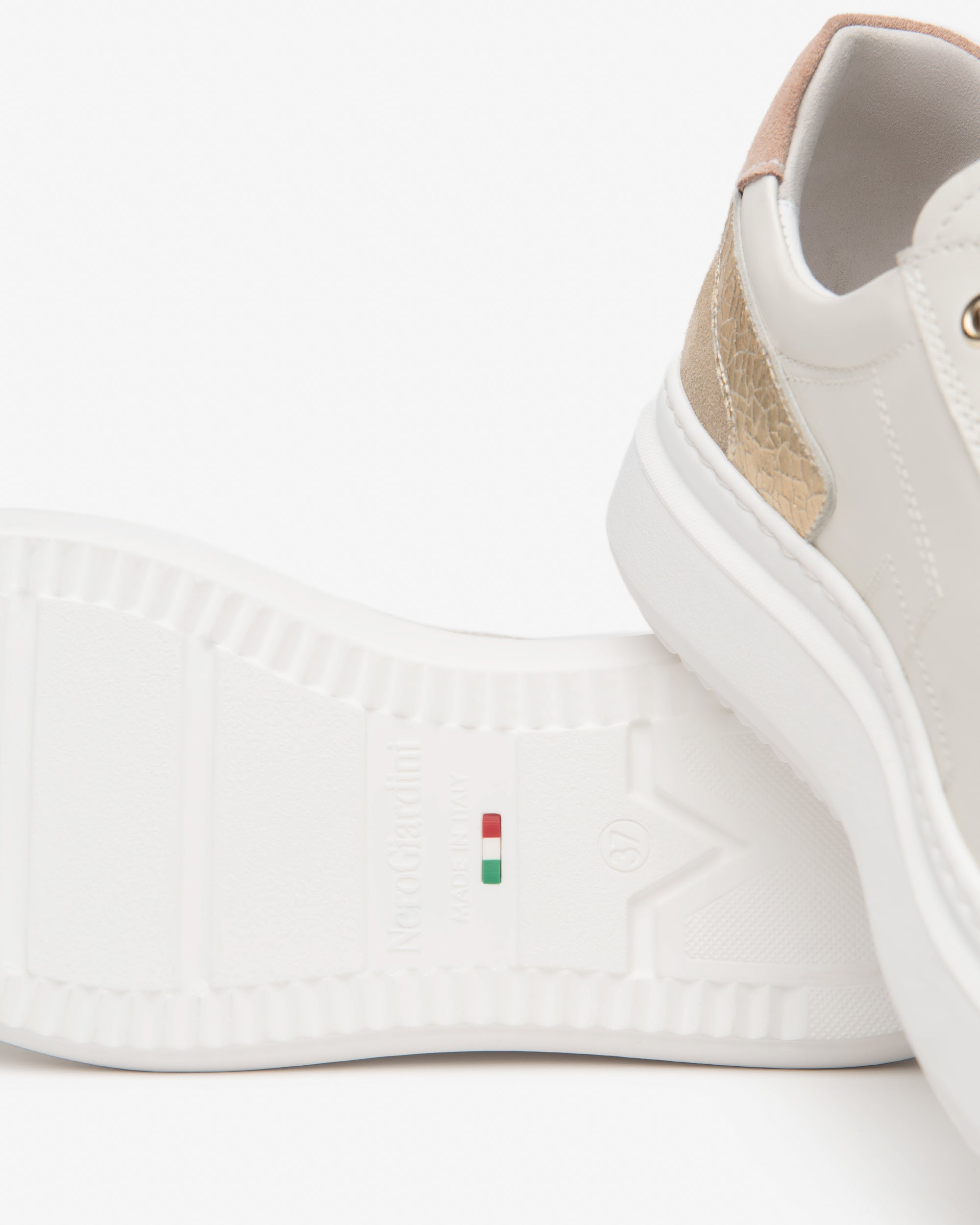 Nero Giardini Sneakers basket femme cuir suède 38