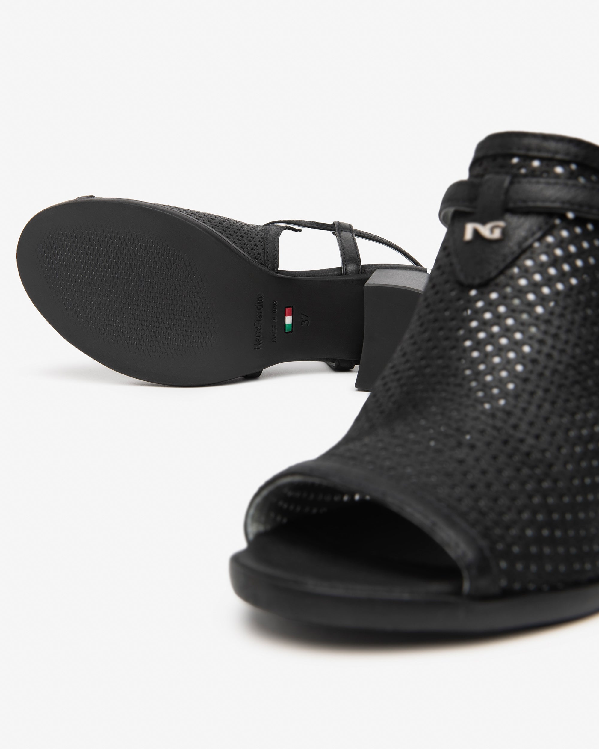 Nero Giardini Sandals sandales cuir femme été