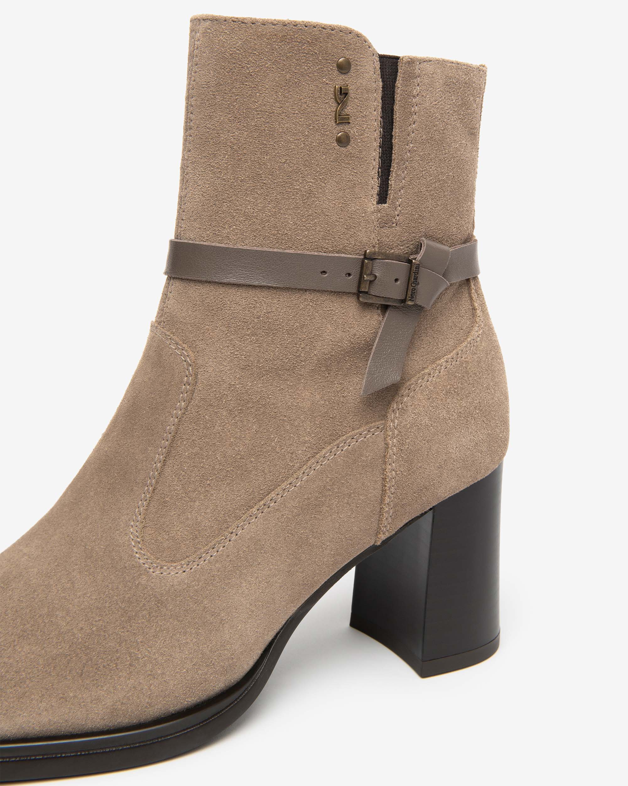 Nero Giardini Ankle Booties bottines daim femme boucle