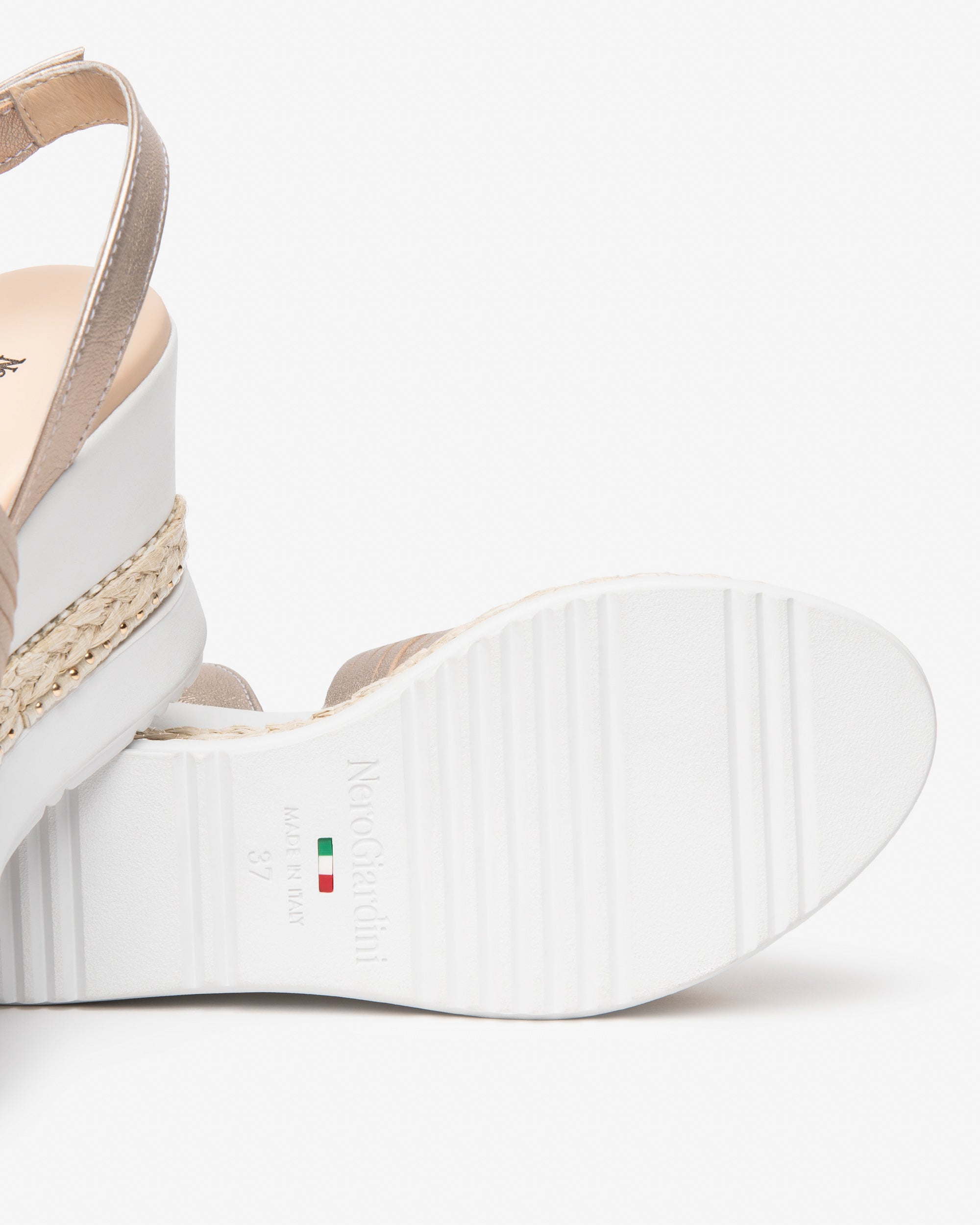 Nero Giardini Sandals sandales cuir femme 38 été