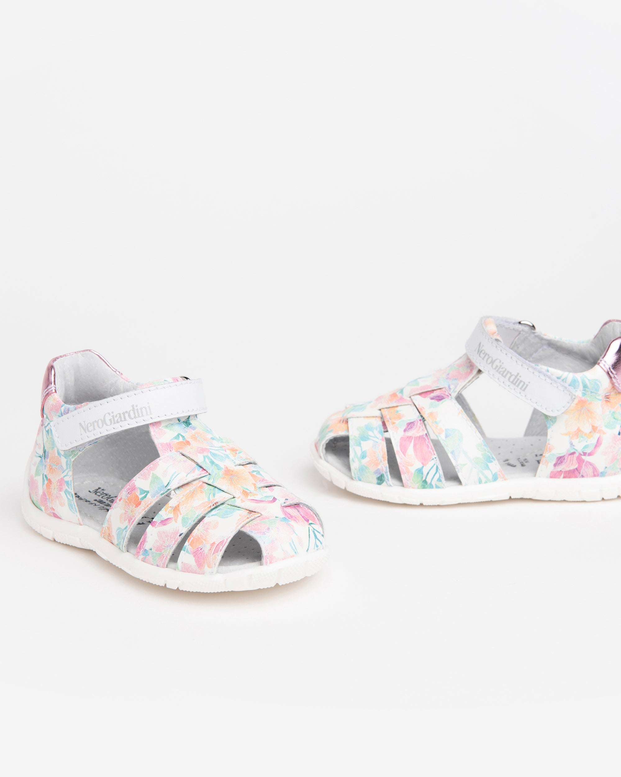 Nero Giardini Sandals sandales bébé fille fleurs scratch