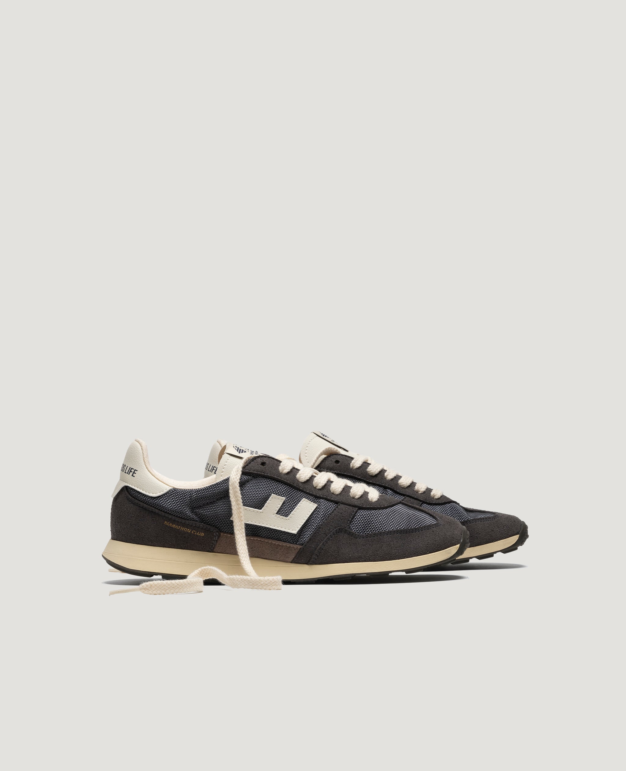 Flamingos Life Marathon Club sneakers anthracite grises