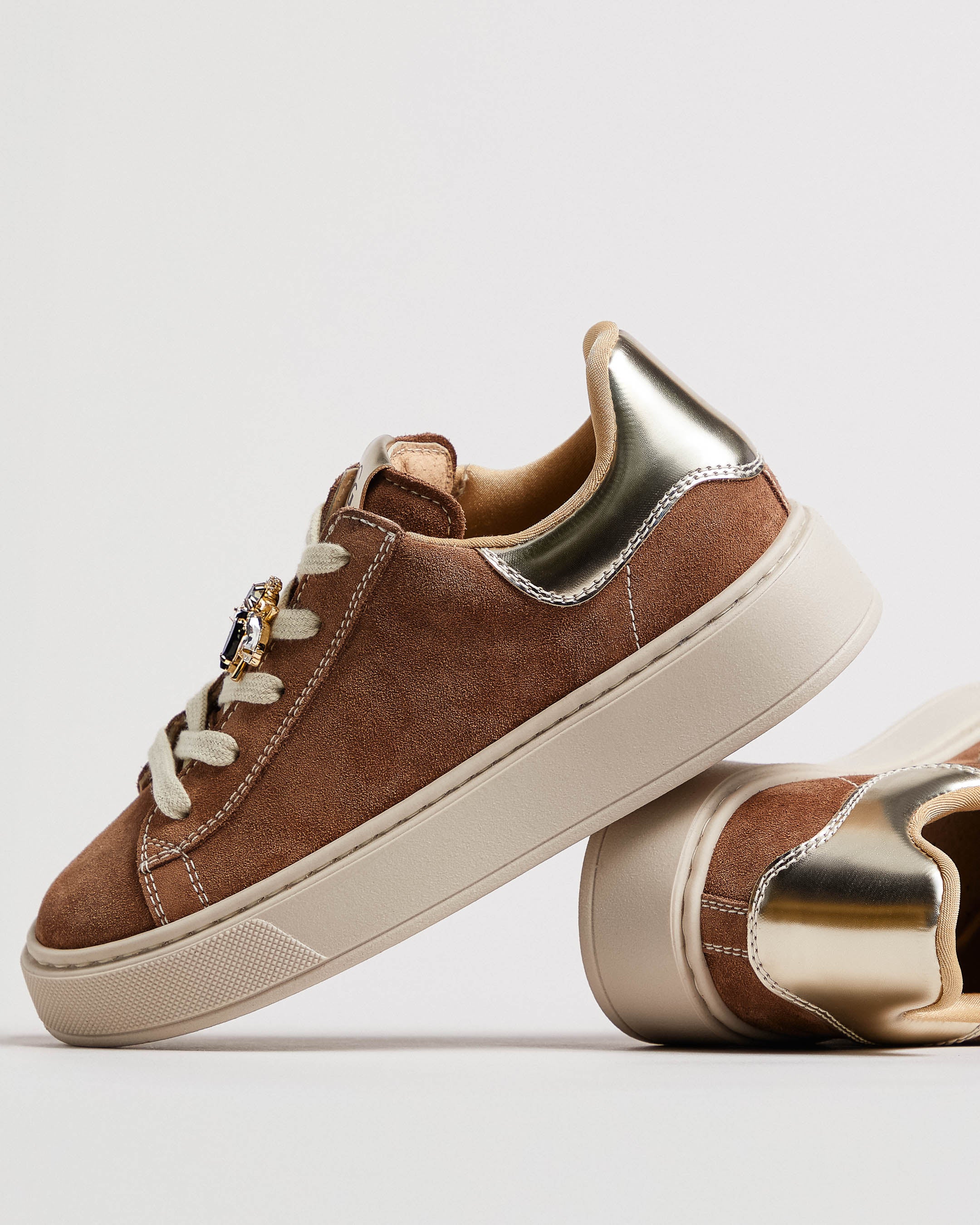 Nero Giardini Sneakers baskets ado fille suède