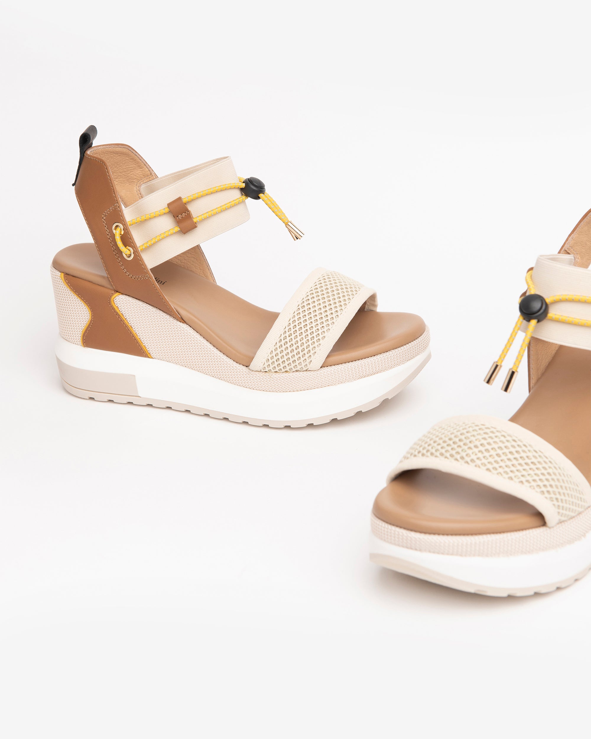 Nero Giardini Sandals Sandales Femme Cuir Compensées 38