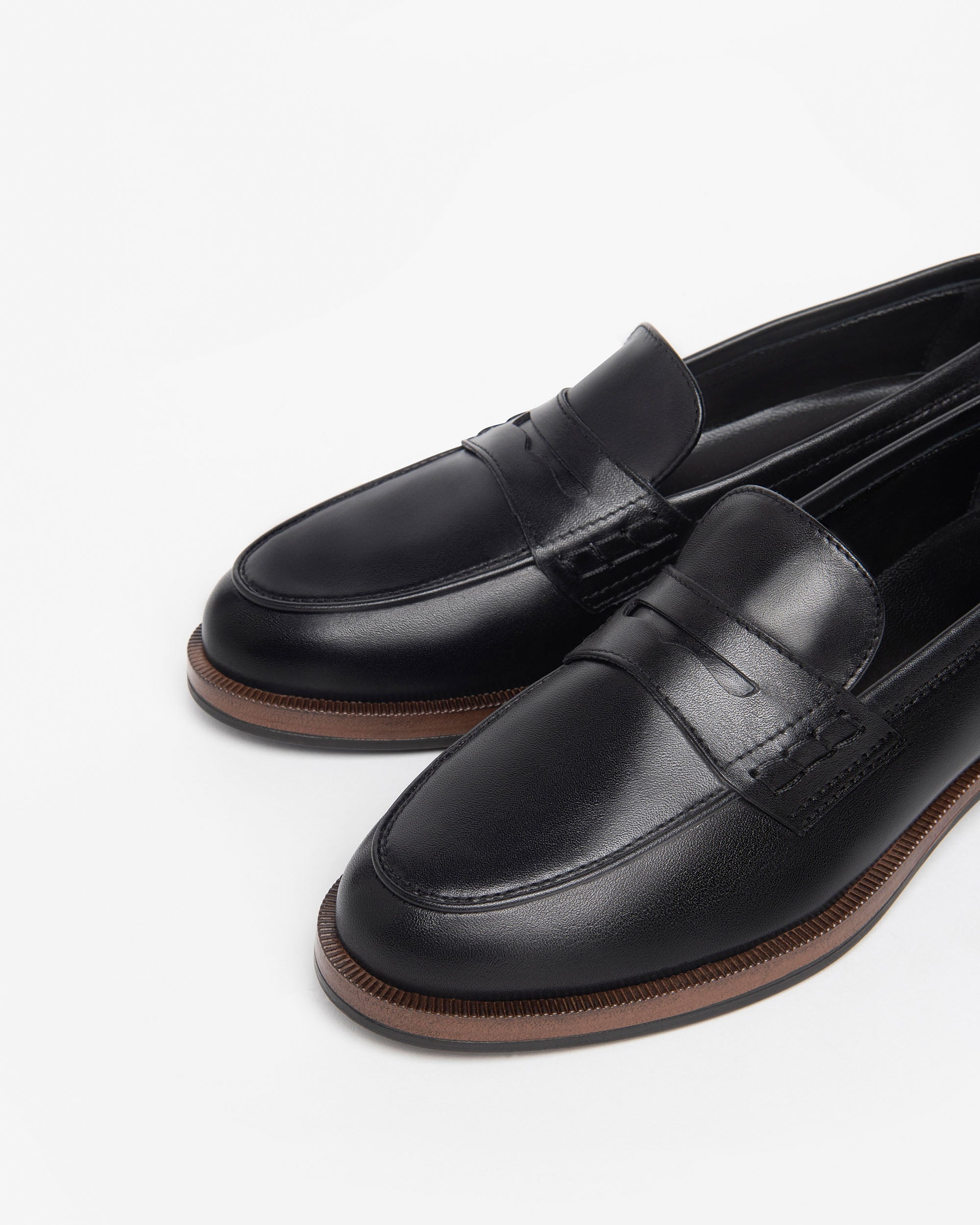 Nero Giardini Loafers mocassins cuir femme Italie