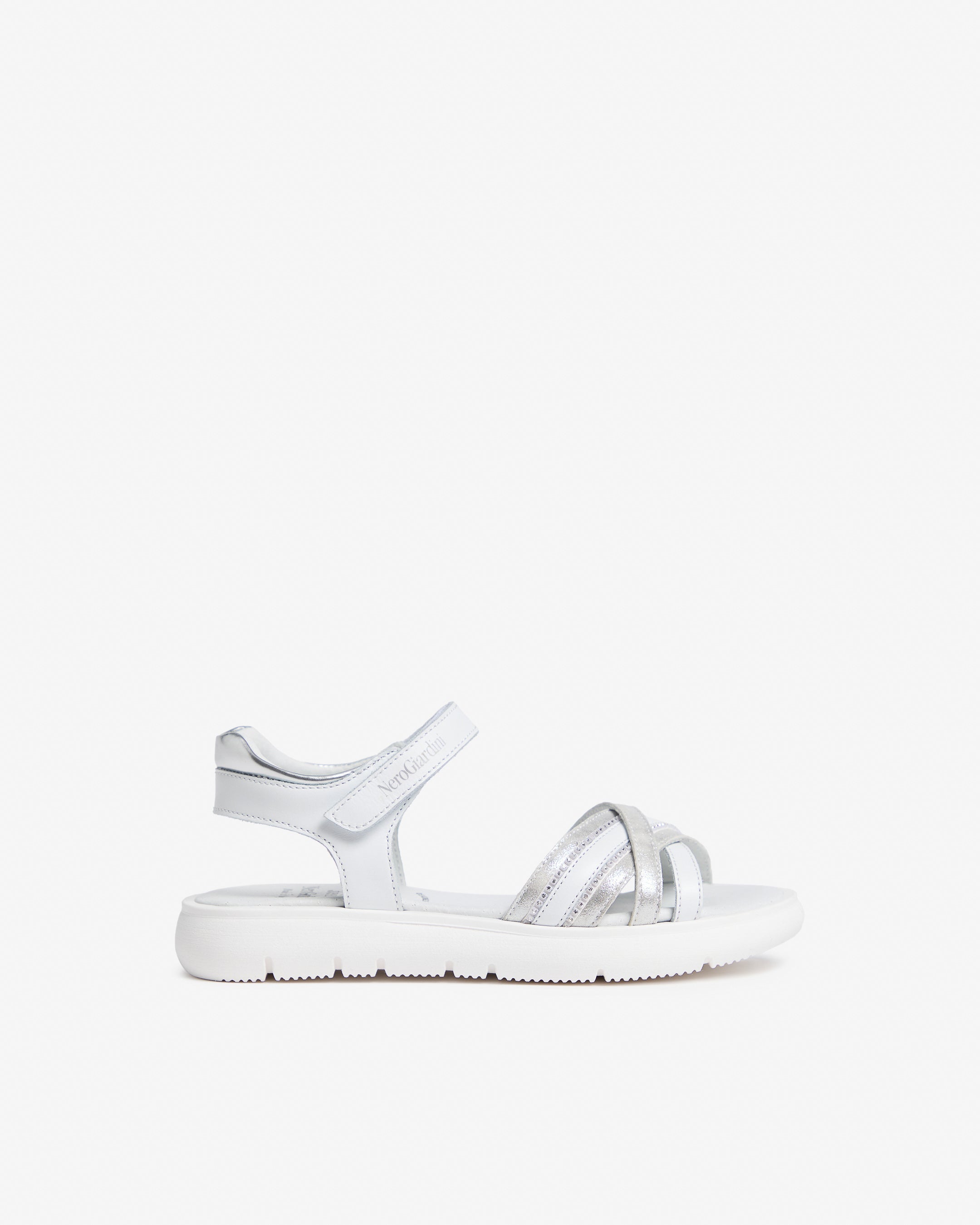 Nero Giardini Sandals sandales tissu fille pointure 34