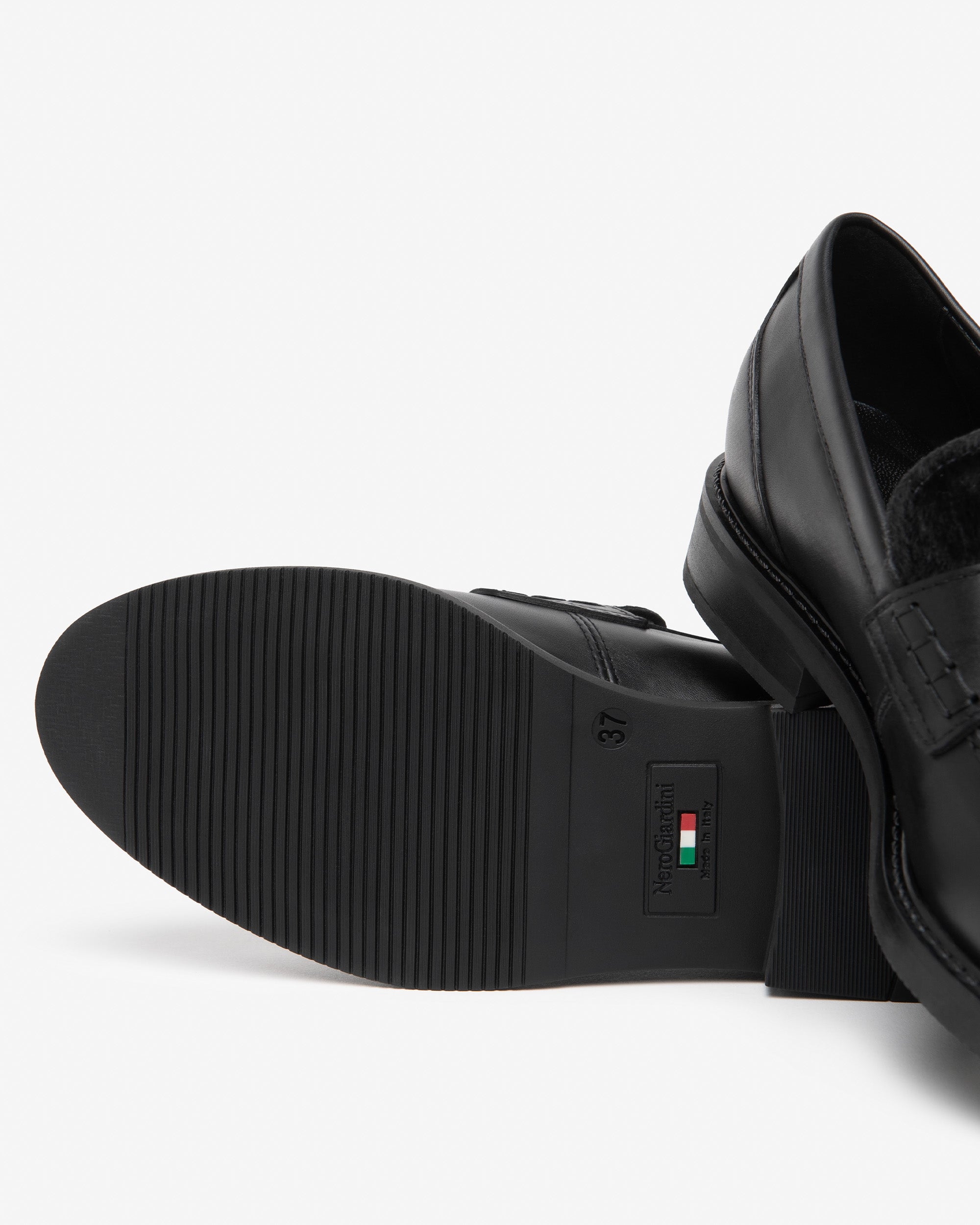 Nero Giardini Loafers mocassins cuir femme pointure 38