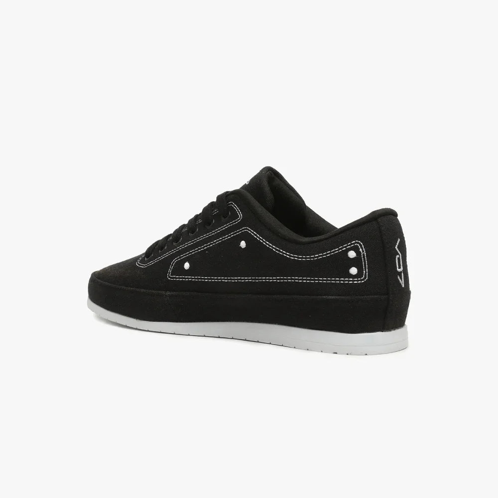 VO7 Yacht 10 BK sneaker noire coutures blanches