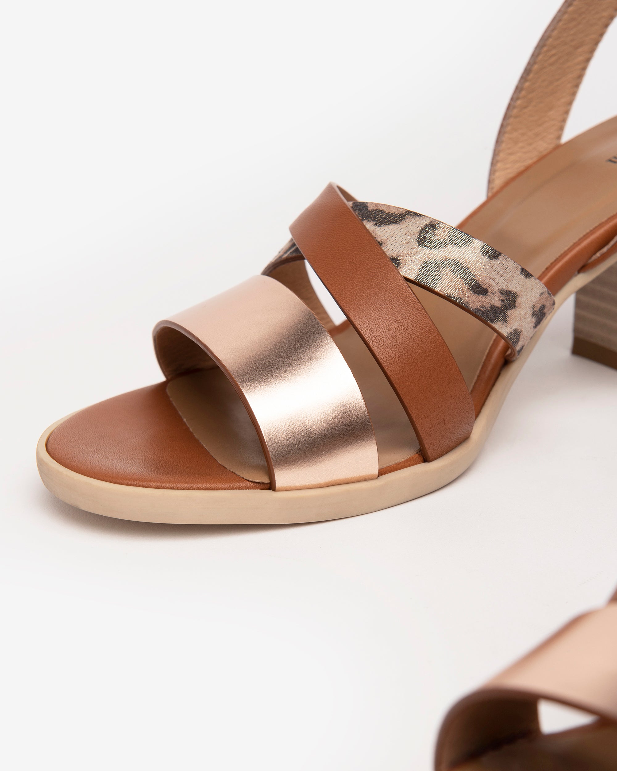 Nero Giardini Sandals sandales cuir talon 7 cm 38