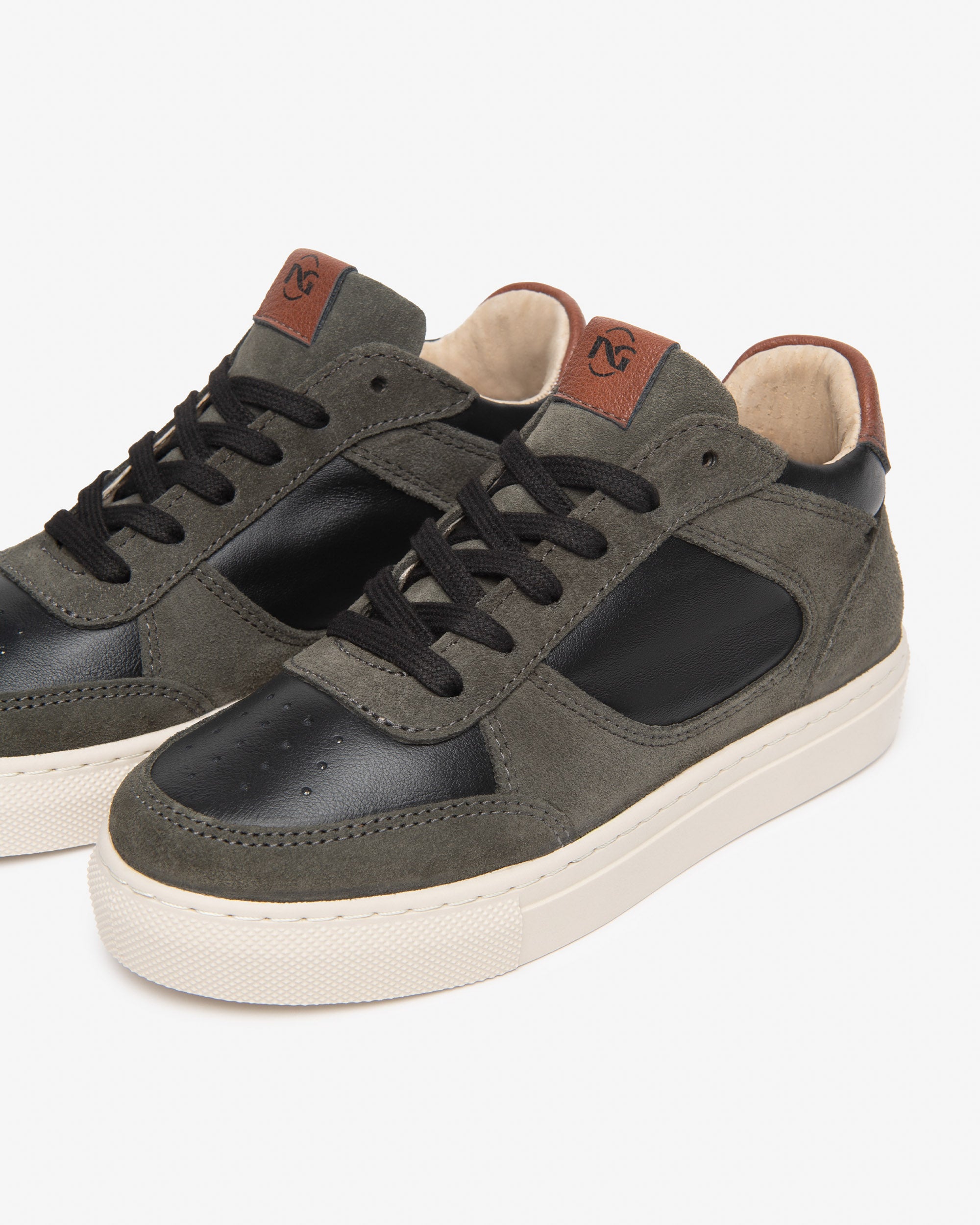 Nero Giardini Sneakers baskets garçon cuir pointure 35