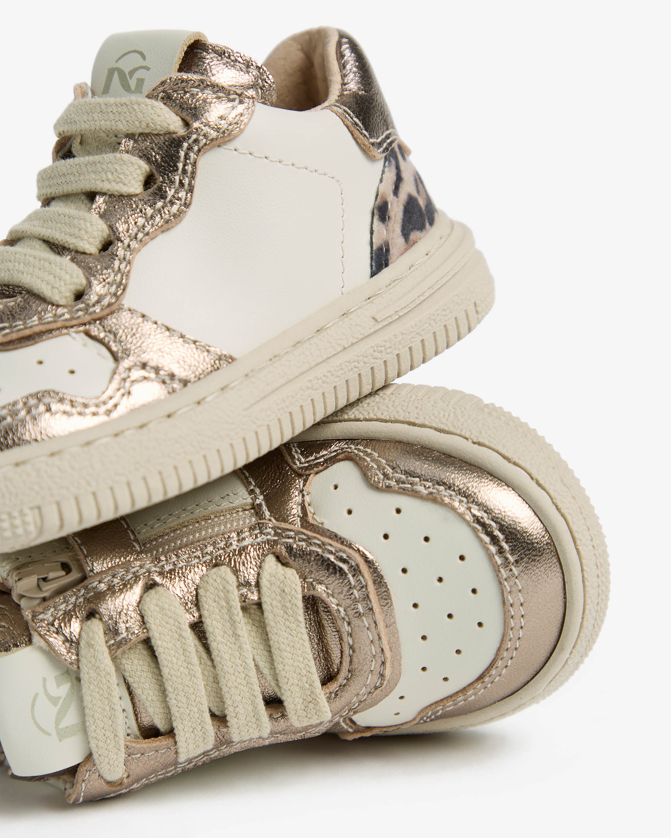 Nero Giardini Sneakers baskets fille cuir légère