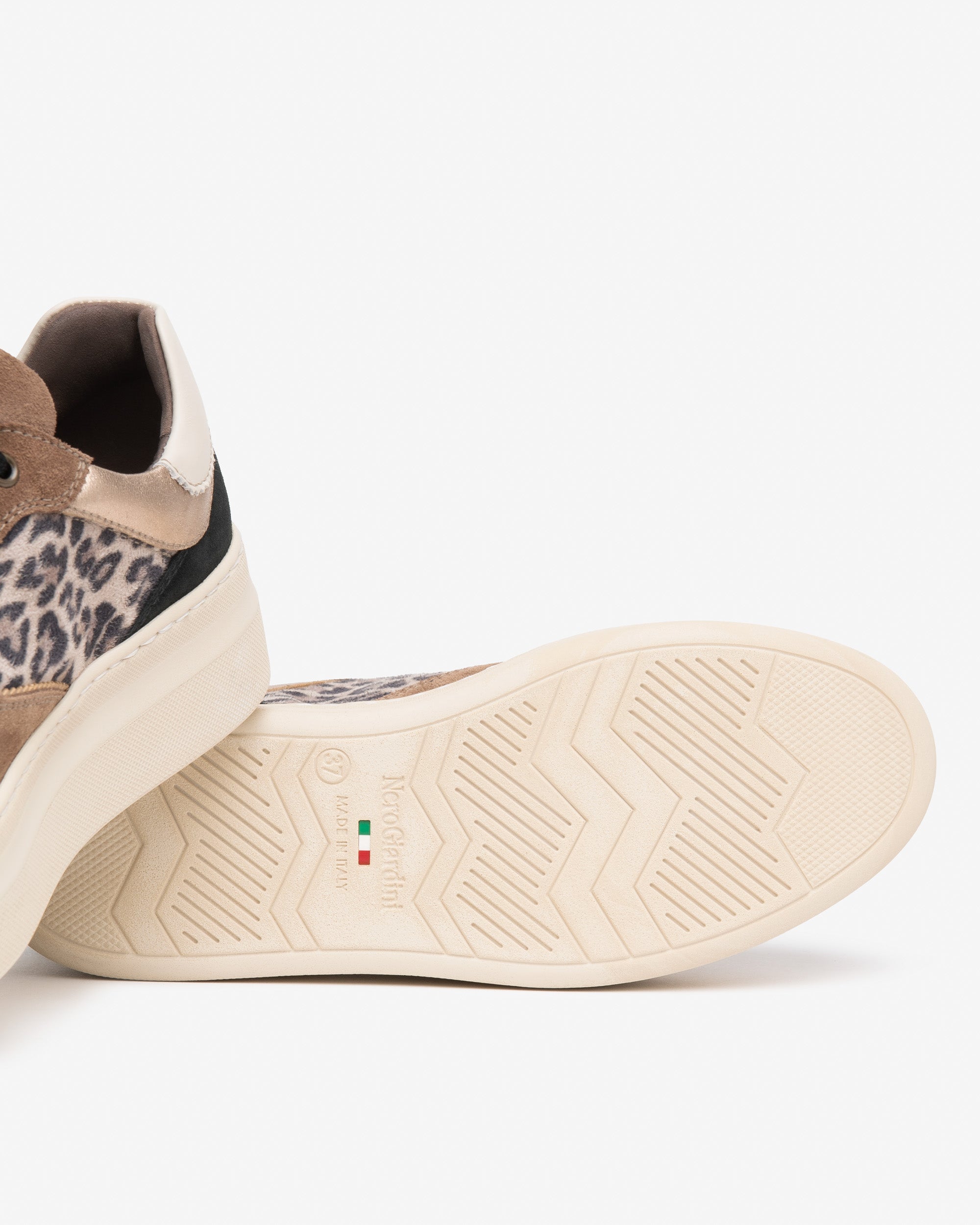 Nero Giardini Sneakers baskets cuir daim femme plateforme