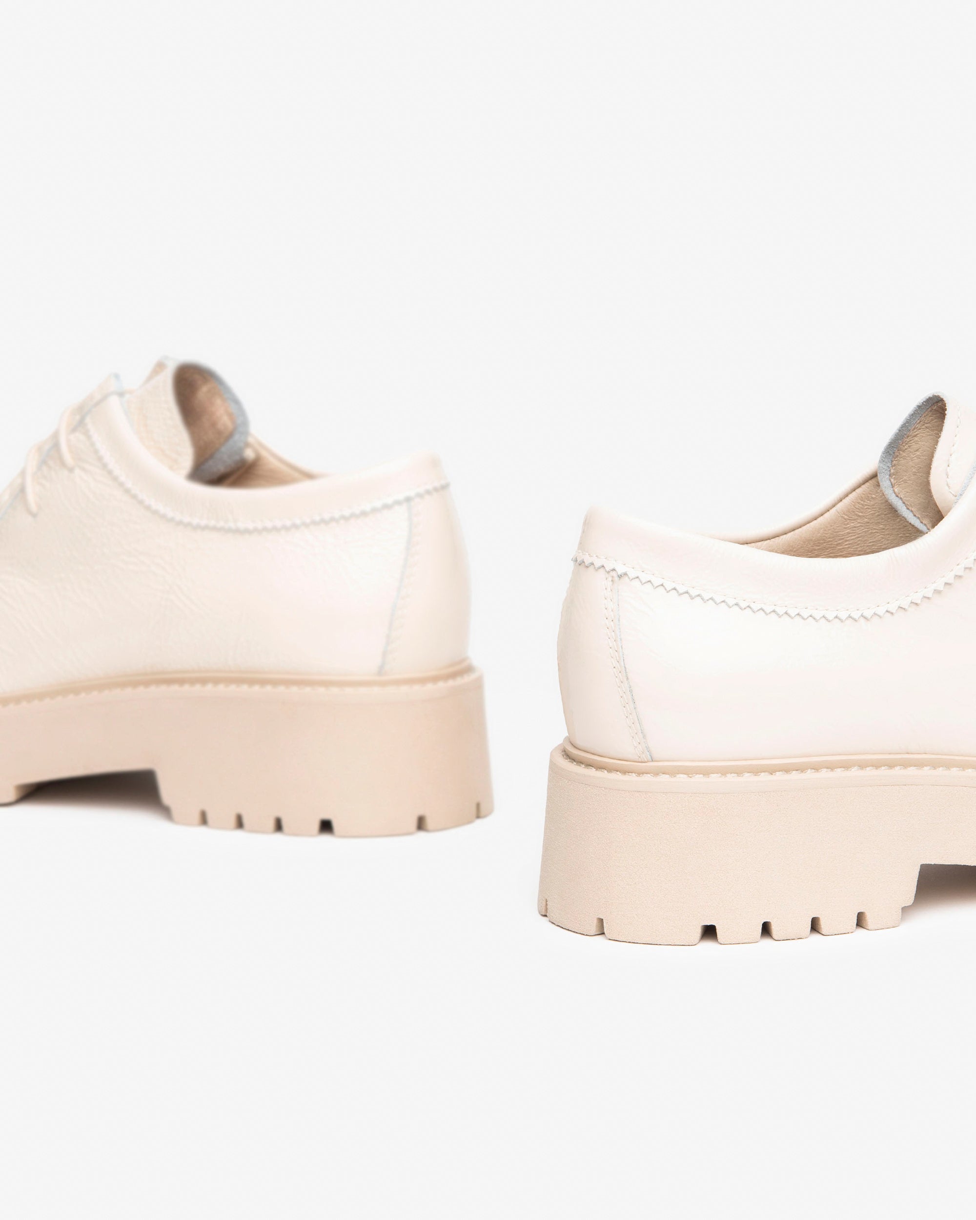 Nero Giardini Tie-up derbies vernies femme