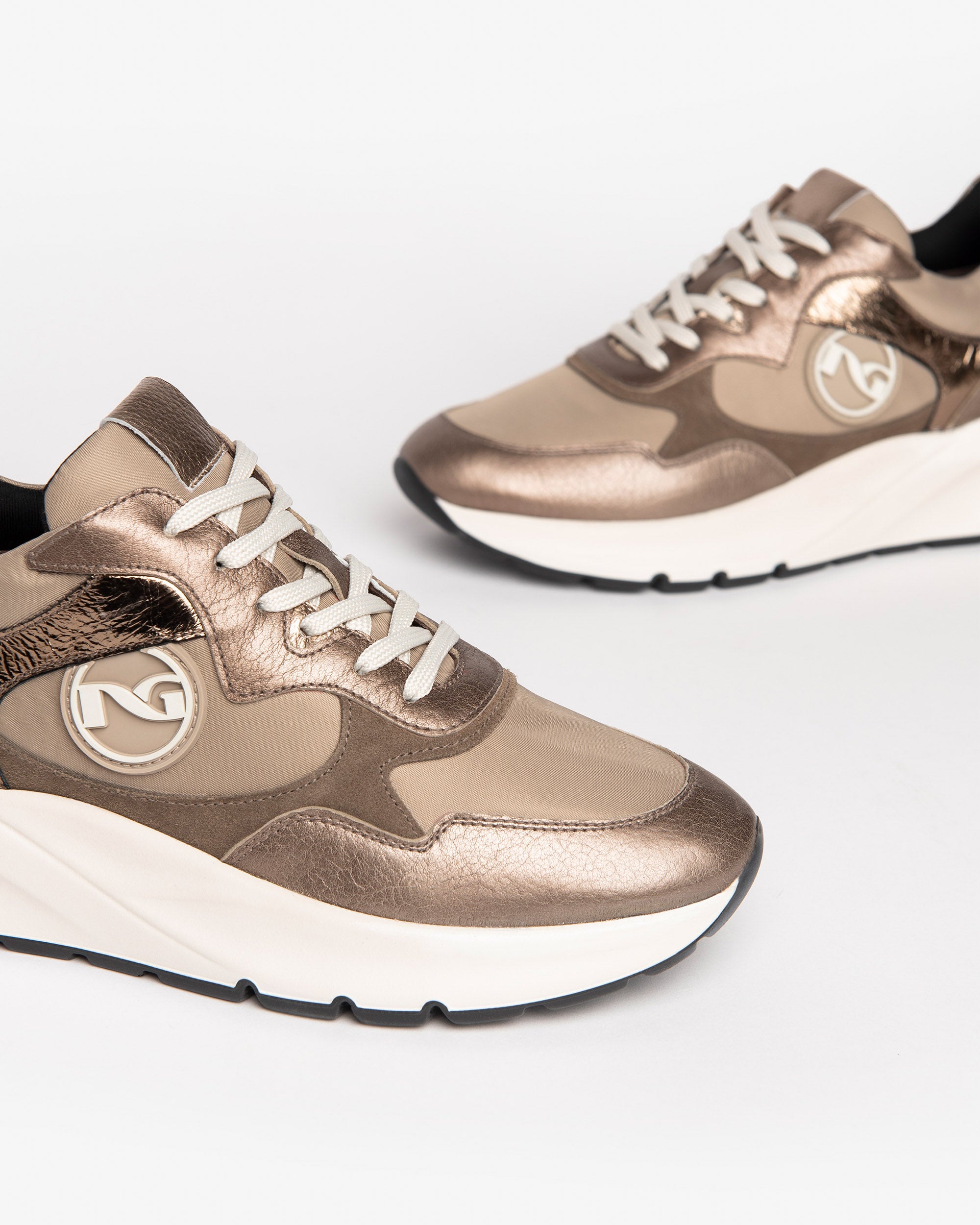 Nero Giardini Sneakers baskets cuir daim femme