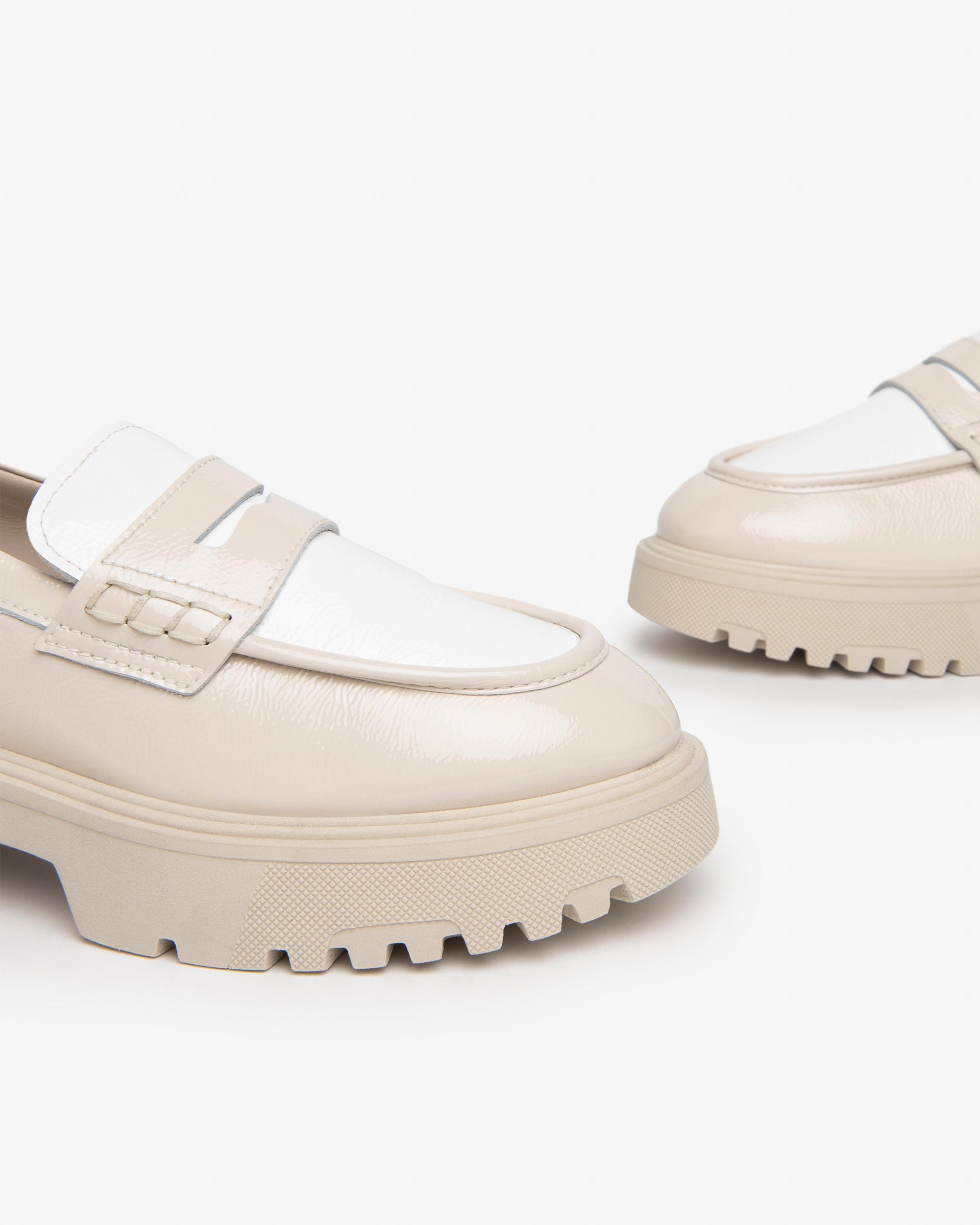Nero Giardini Loafers mocassins cuir verni femme pointure 38