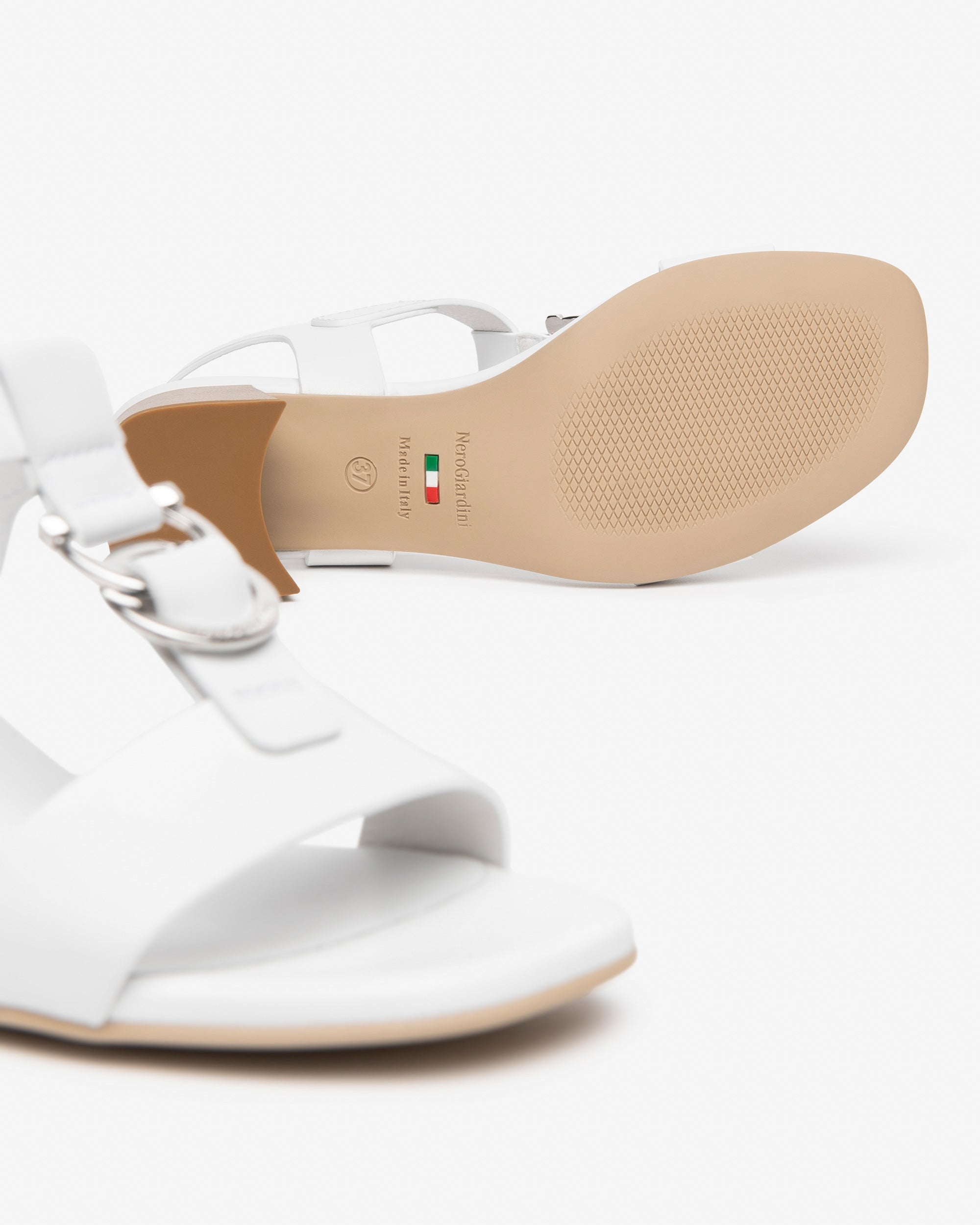 Nero Giardini Sandals sandales cuir femme été