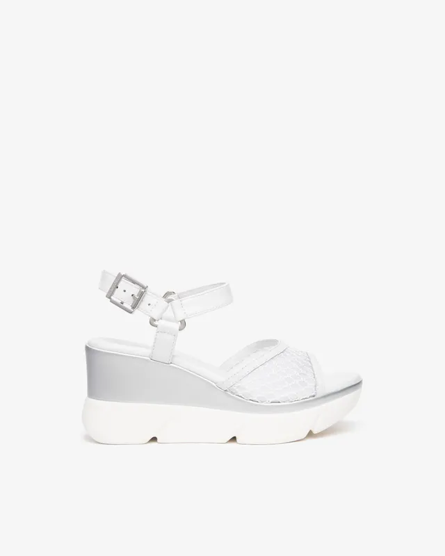 Nero Giardini Sandals sandales cuir toile femme