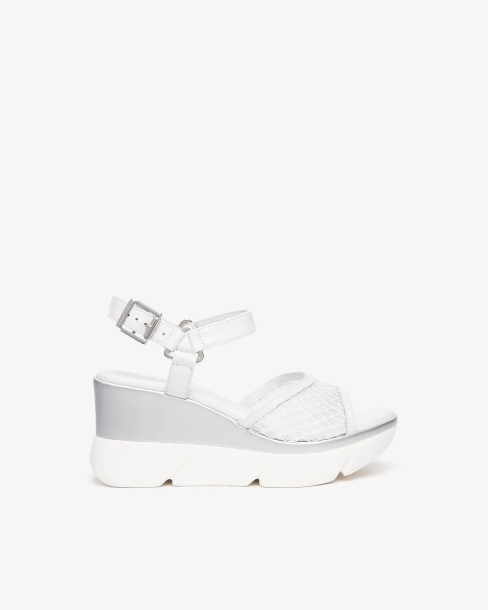 Nero Giardini Sandals sandales cuir toile femme