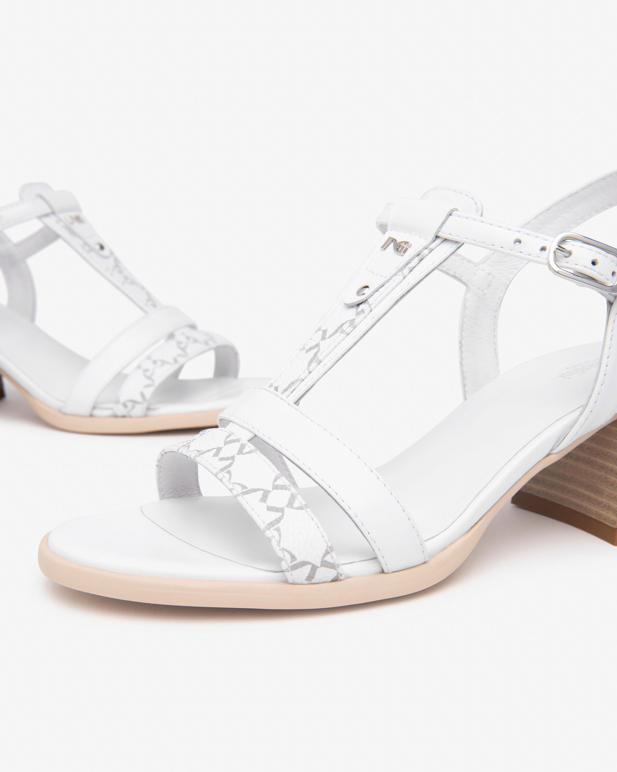 Nero Giardini Sandals sandales cuir femme été