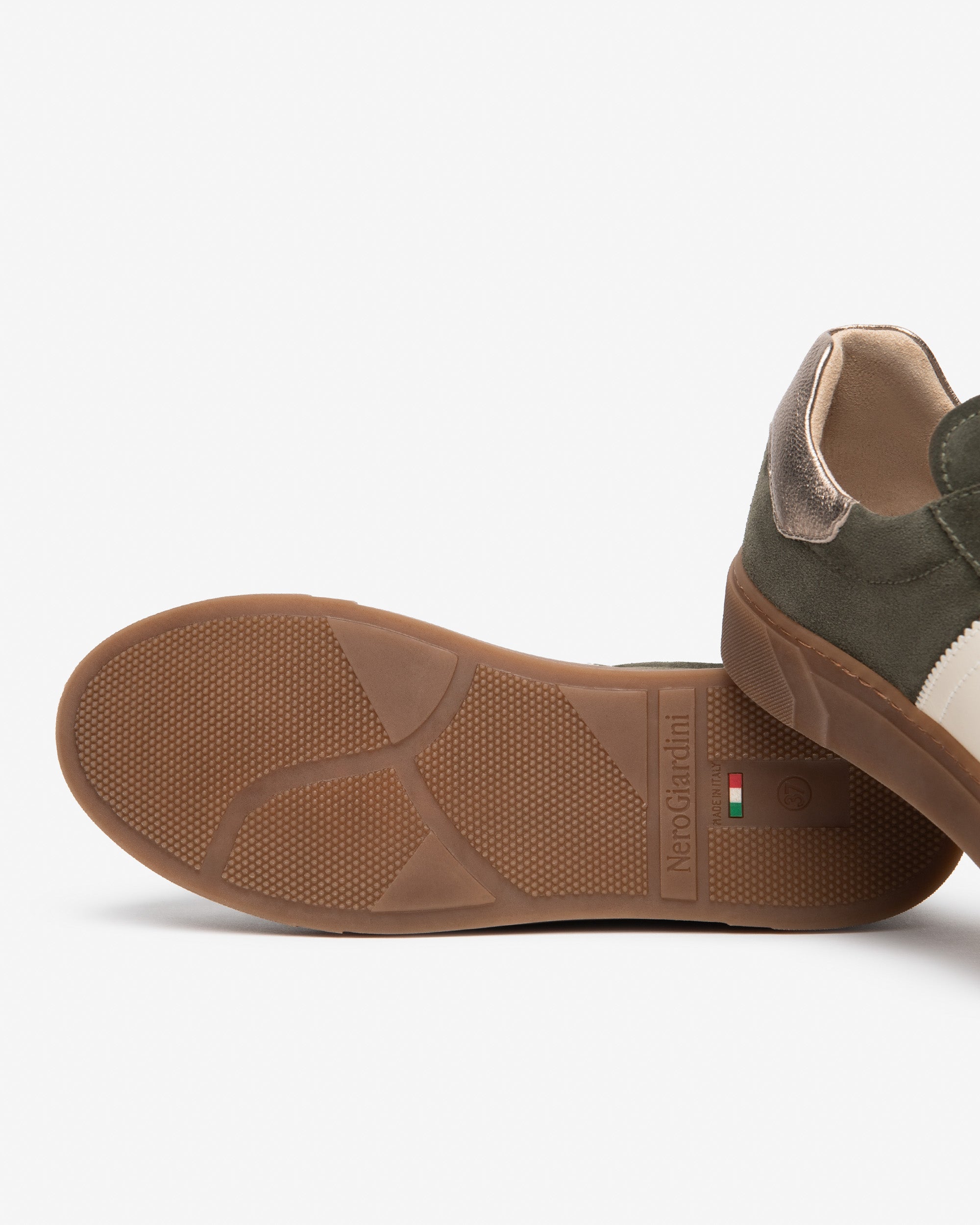 Nero Giardini Sneakers baskets daim cuir femme