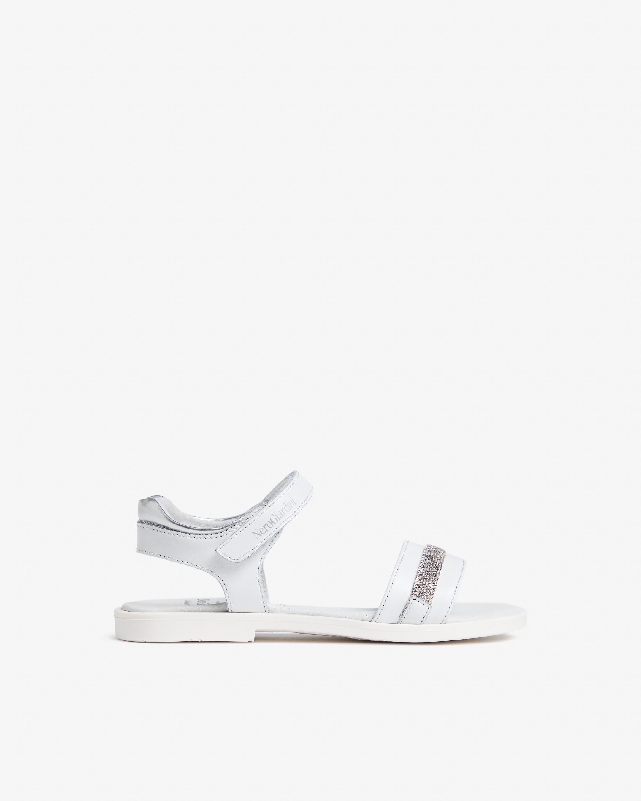Nero Giardini Sandals sandales cuir fille 35 légères