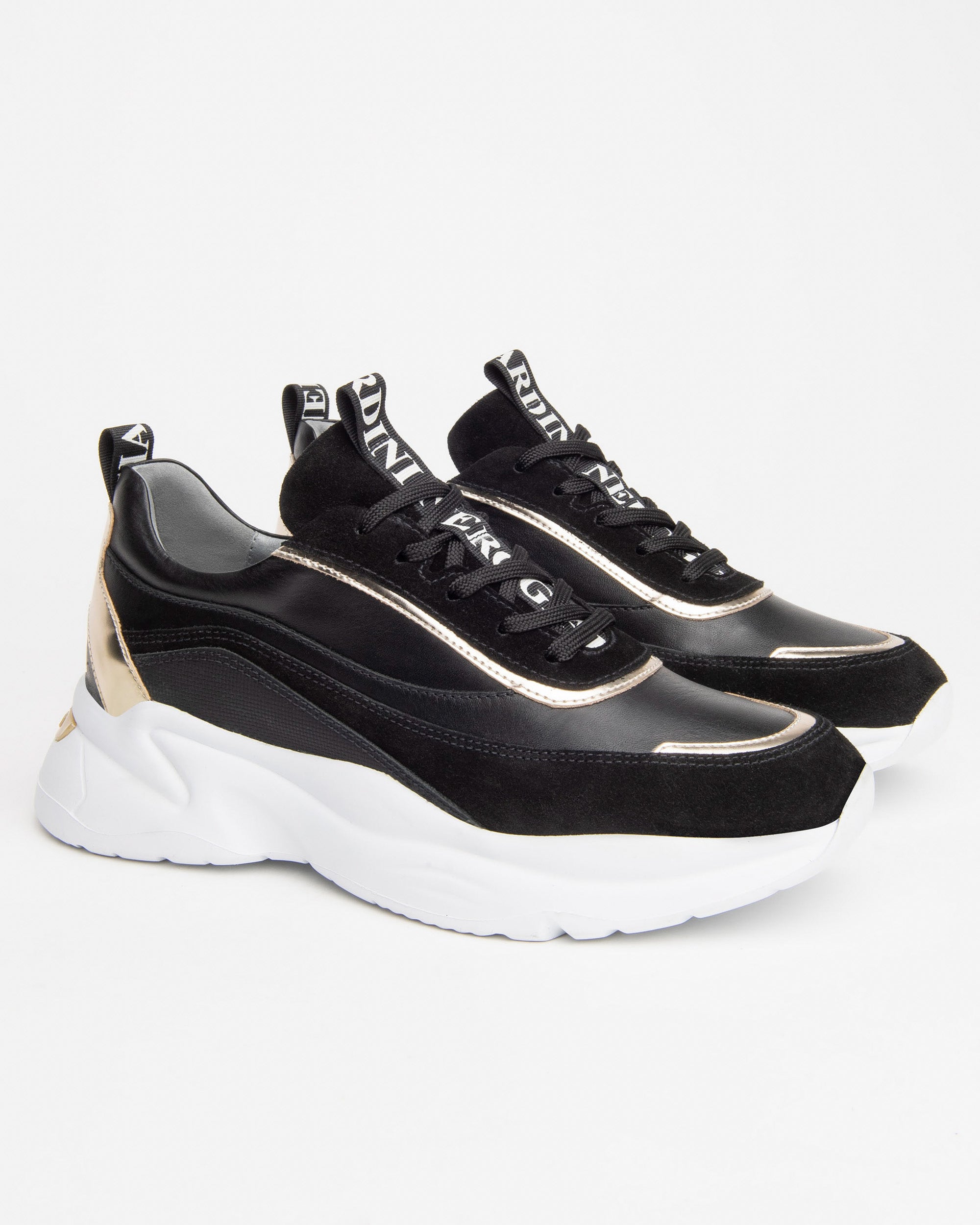 Nero Giardini Sneakers cuir femme daim