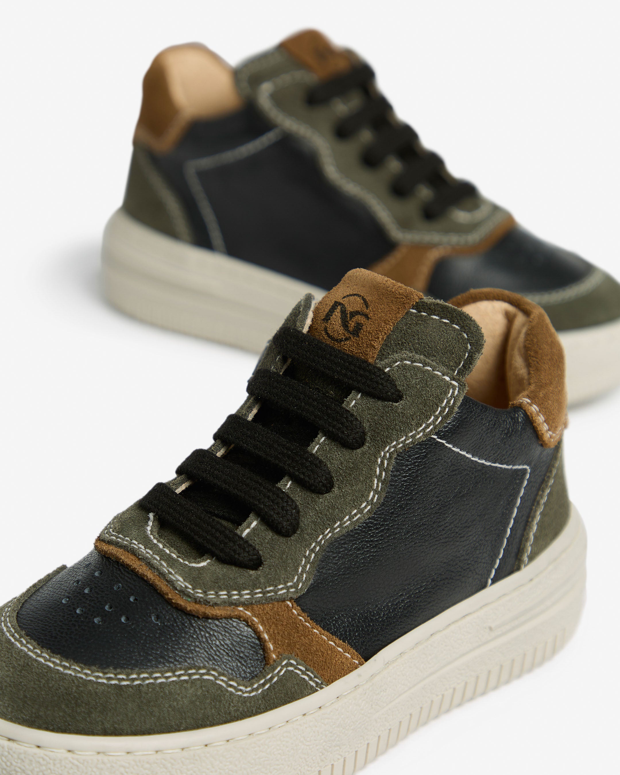 Nero Giardini Sneakers baskets garçon cuir pointure 28