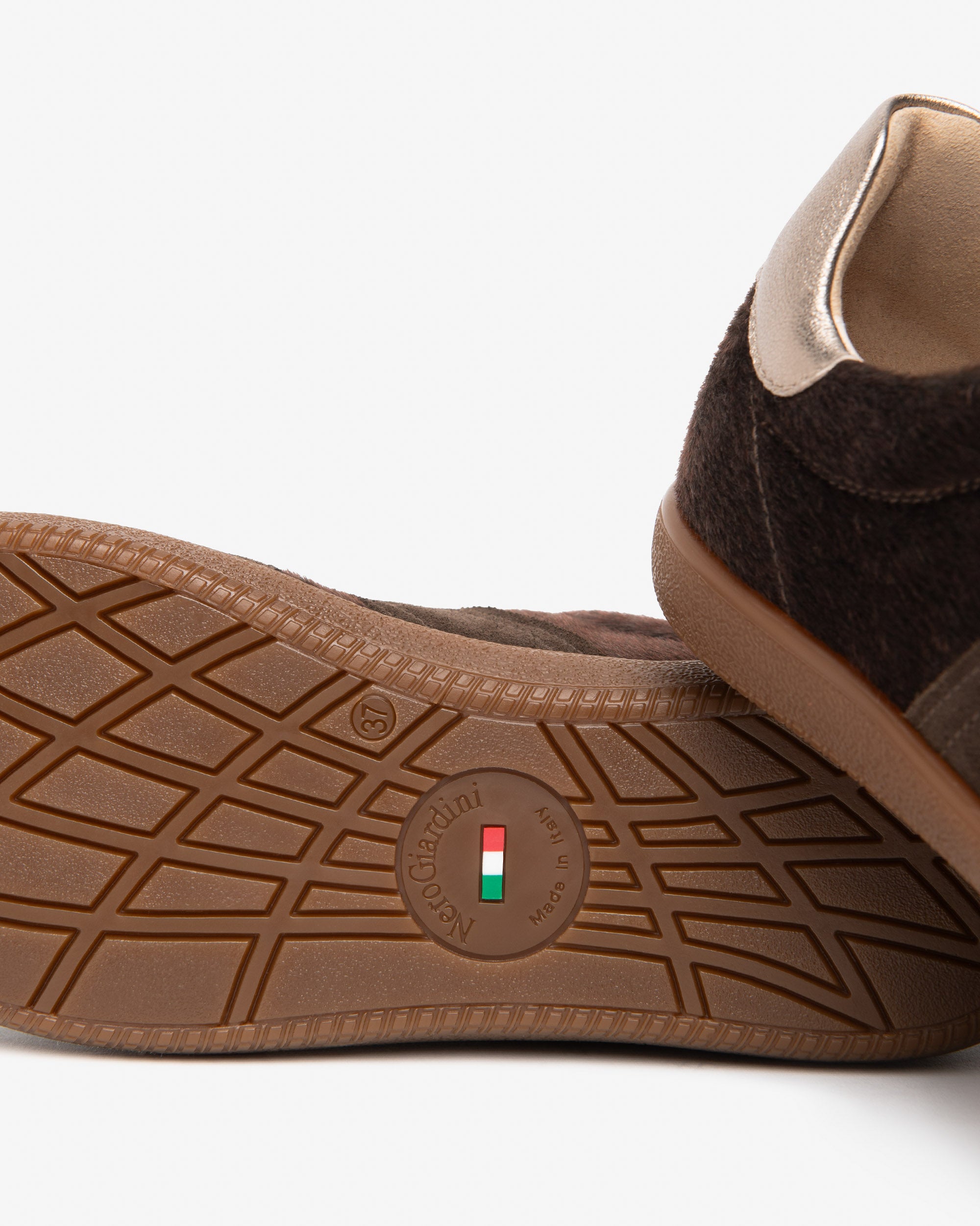 Nero Giardini Sneakers baskets femme daim lacets