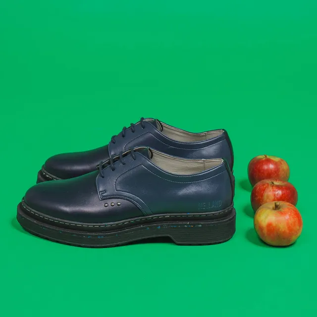 Me.Land Lander derby vegan cuir pomme bleu noir
