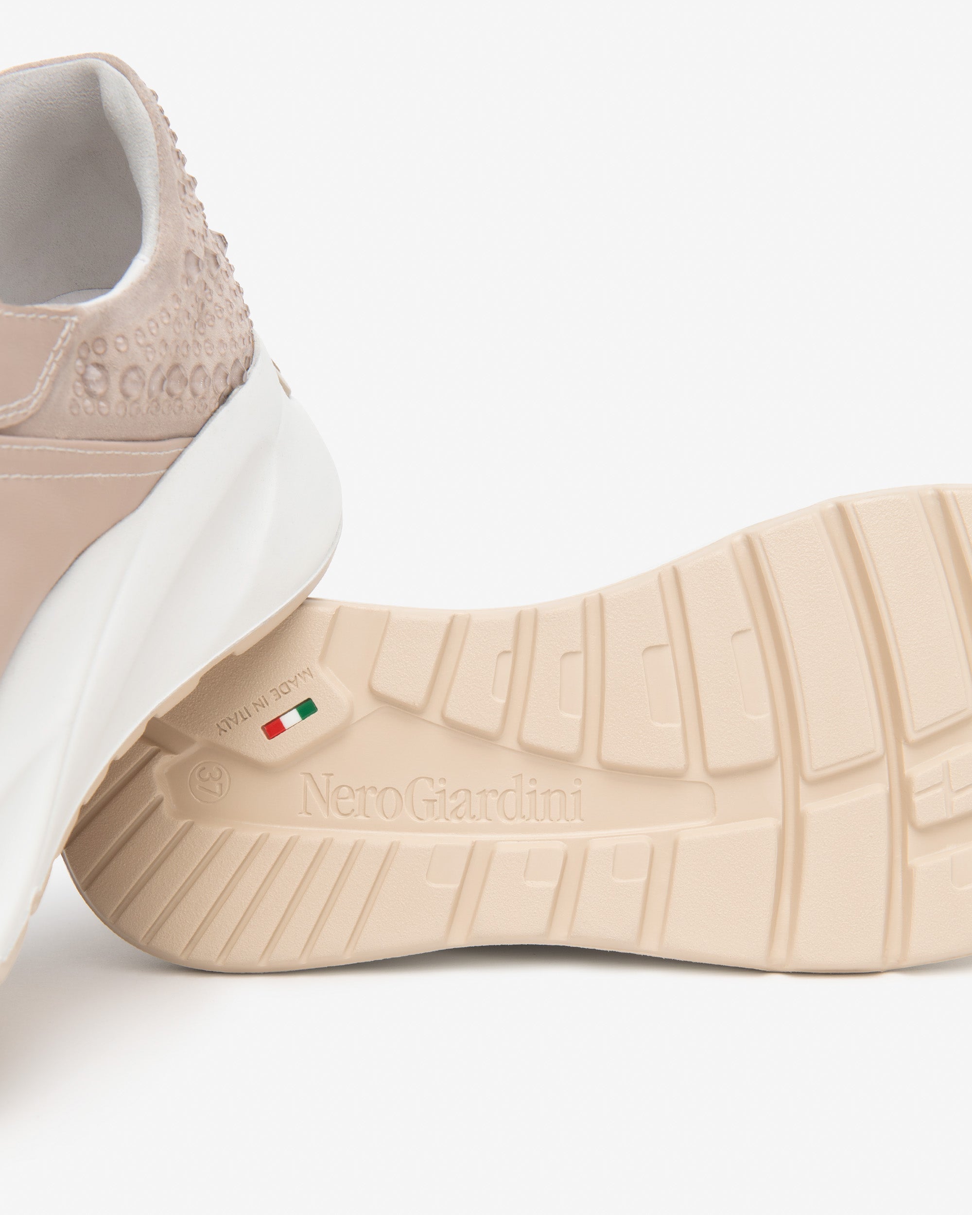 Nero Giardini Sneakers baskets cuir daim 38