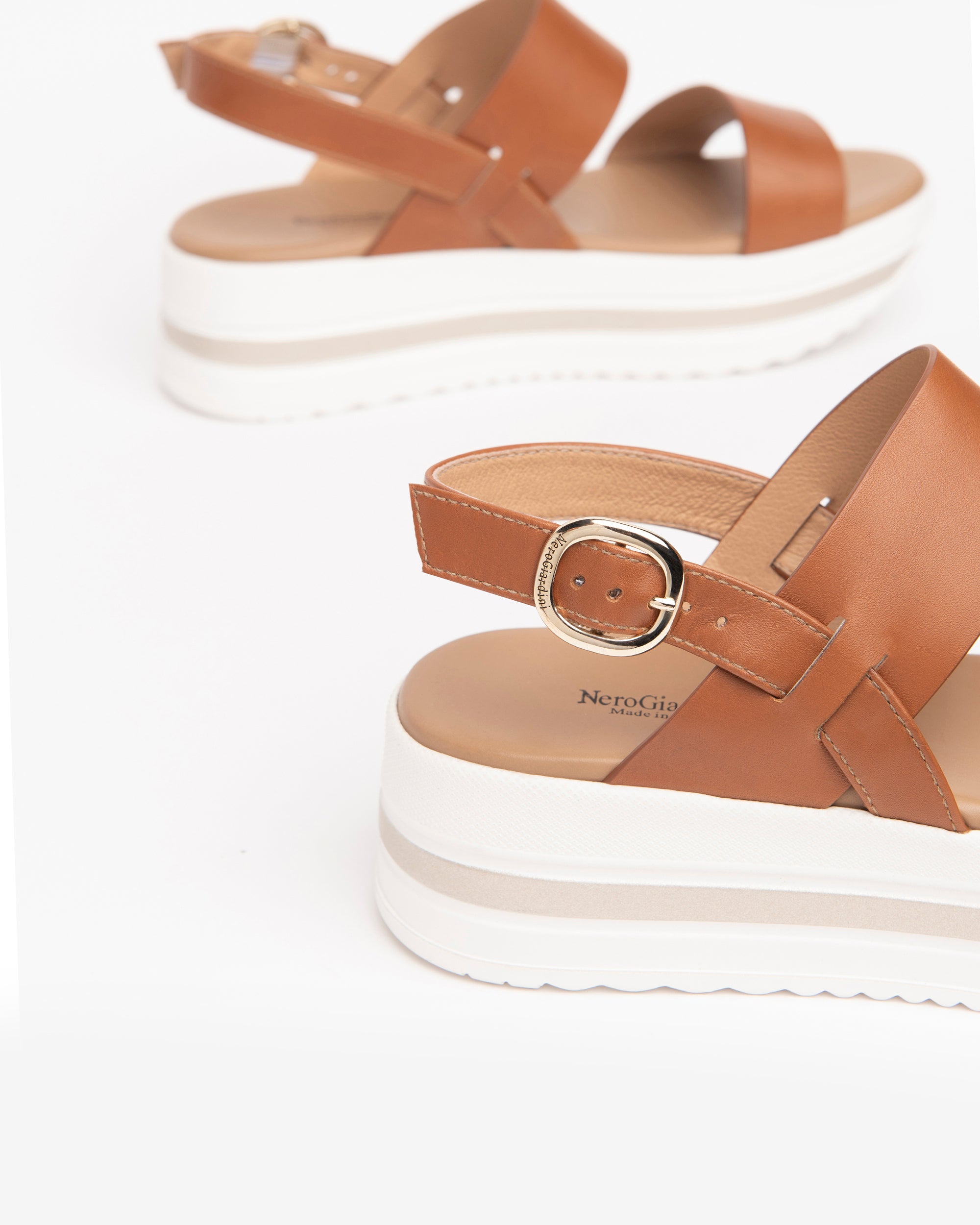 Nero Giardini Sandals sandales cuir femme plateforme 4,5 cm
