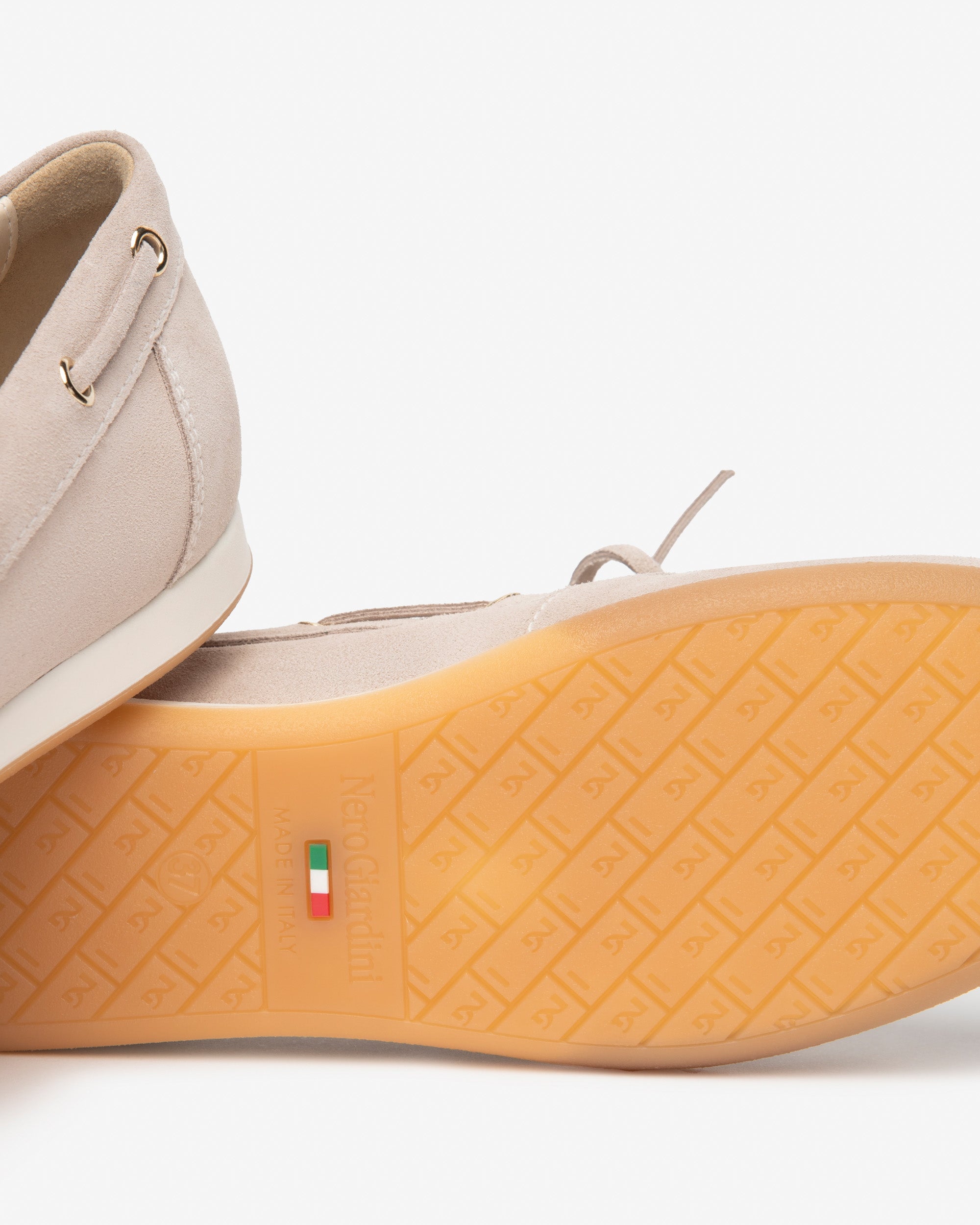 Nero Giardini Loafers mocassins daim femme bureau