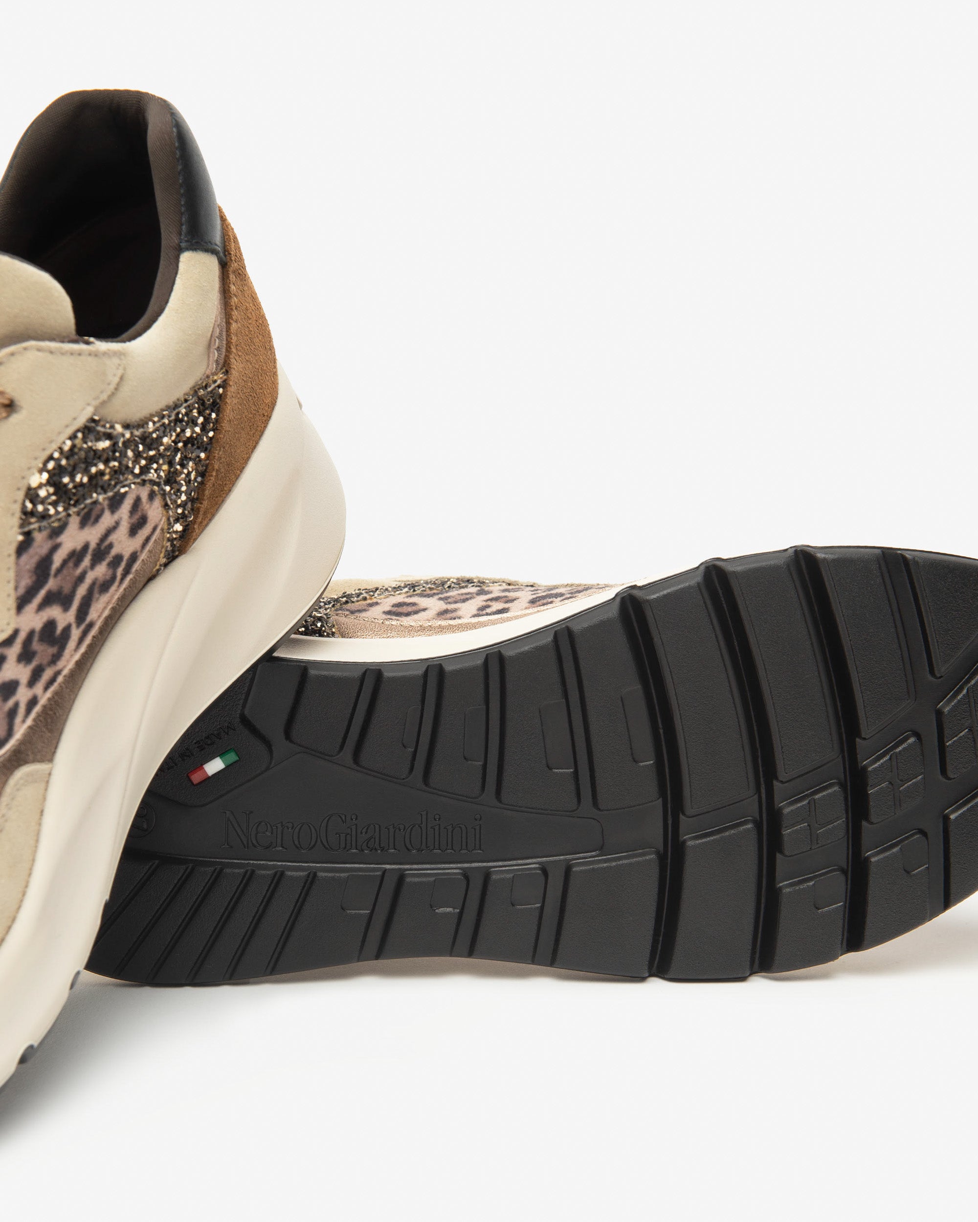 Nero Giardini Sneakers baskets daim cuir femme