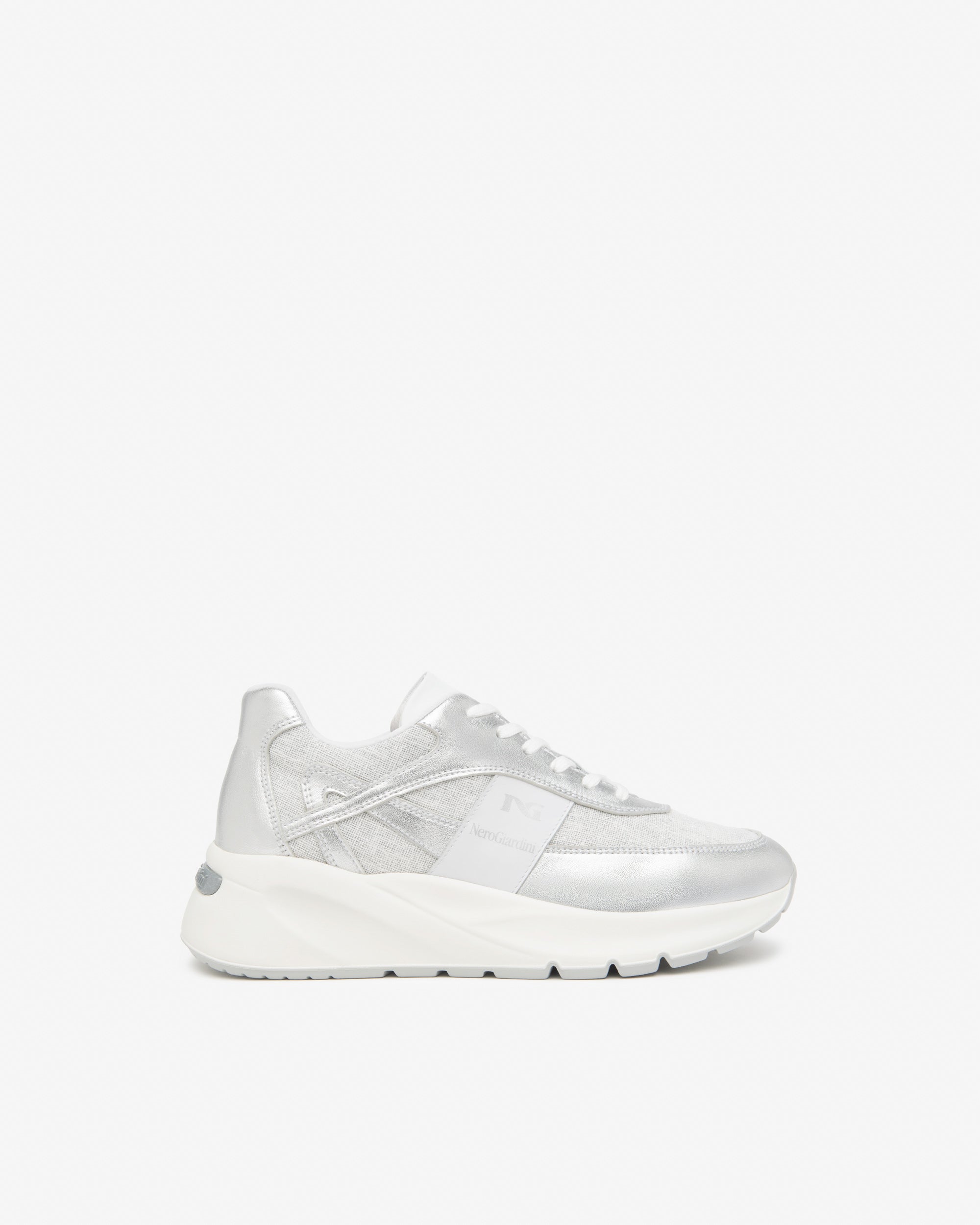 Nero Giardini Sneakers baskets femme daim pointure 38