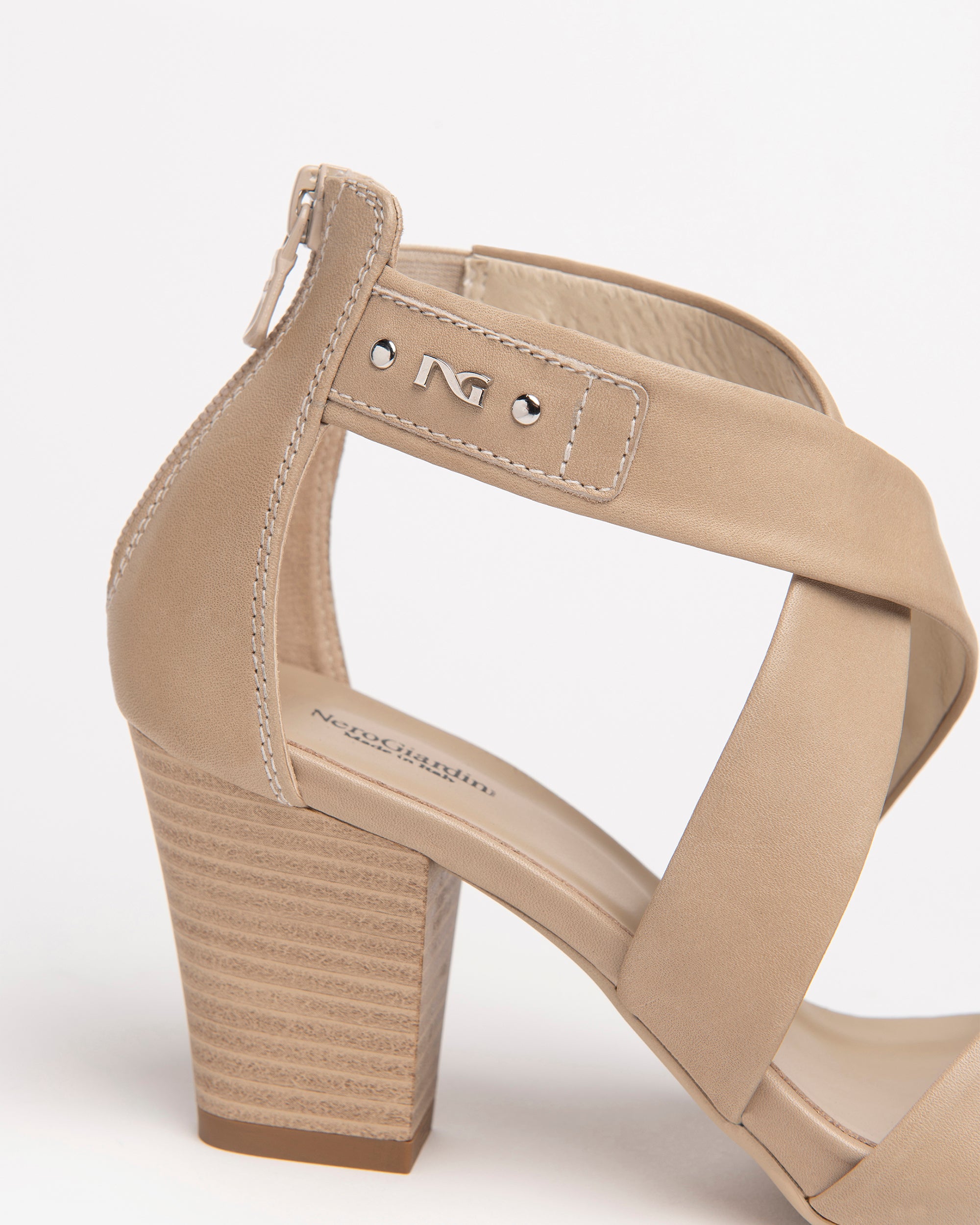 Nero Giardini Sandals sandales cuir talon 7,5 cm
