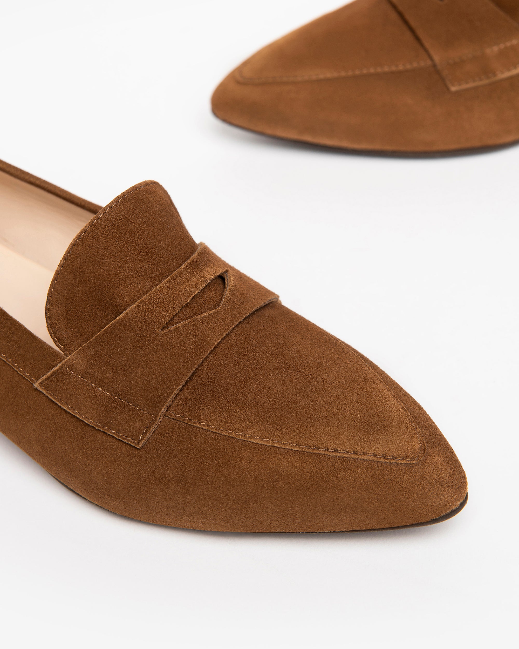 Nero Giardini Loafers mocassins daim femme confort