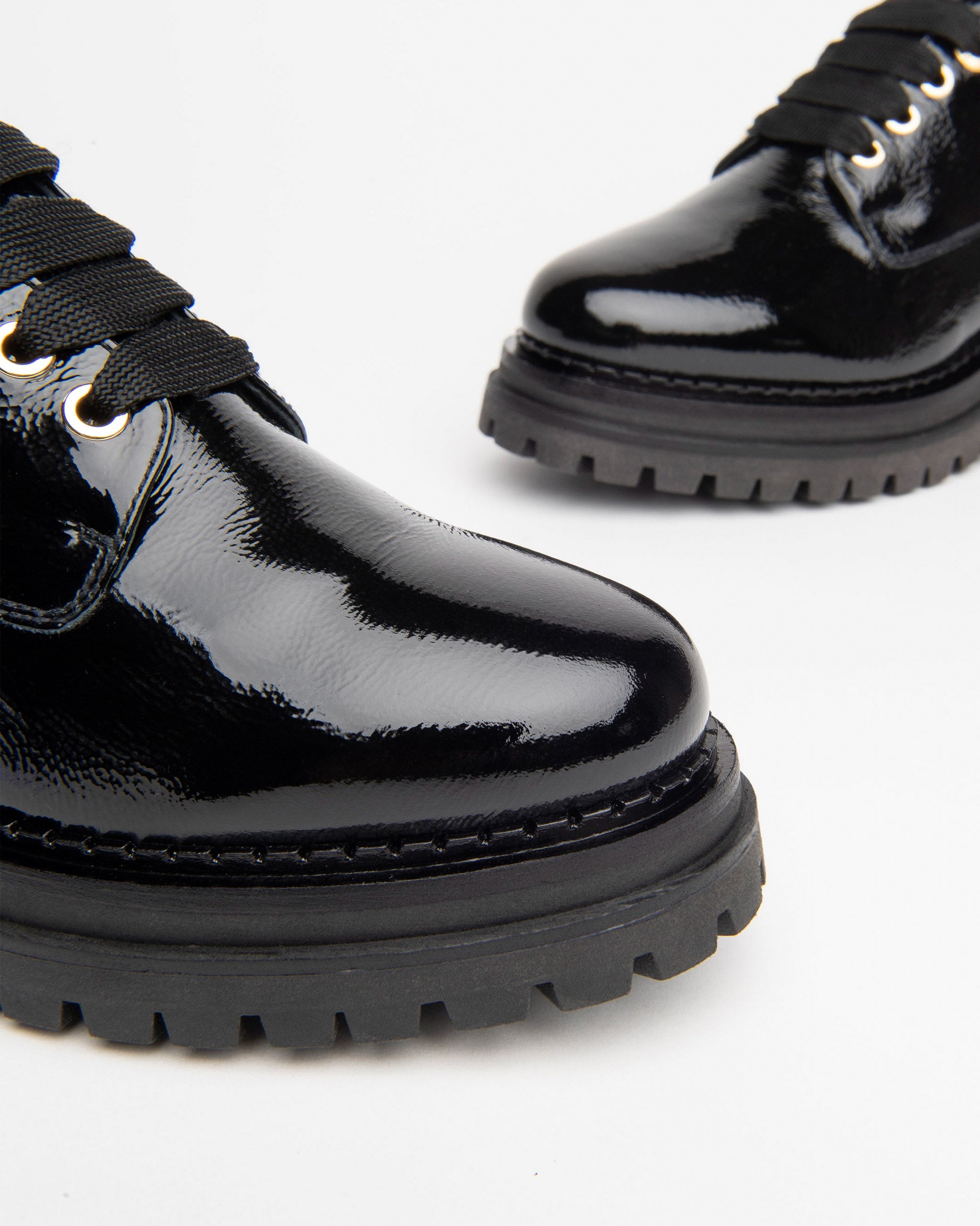 Nero Giardini Tie-up derbies vernis femme lacets