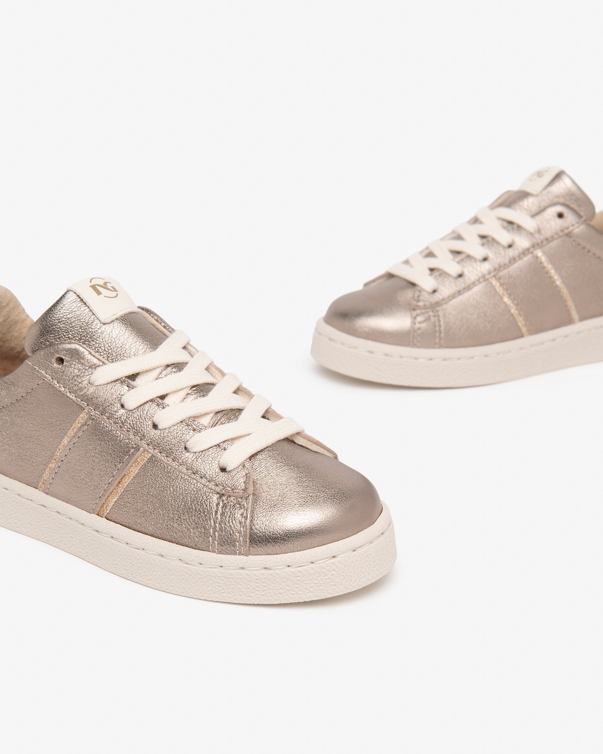 Nero Giardini Sneakers baskets cuir fille lamellé