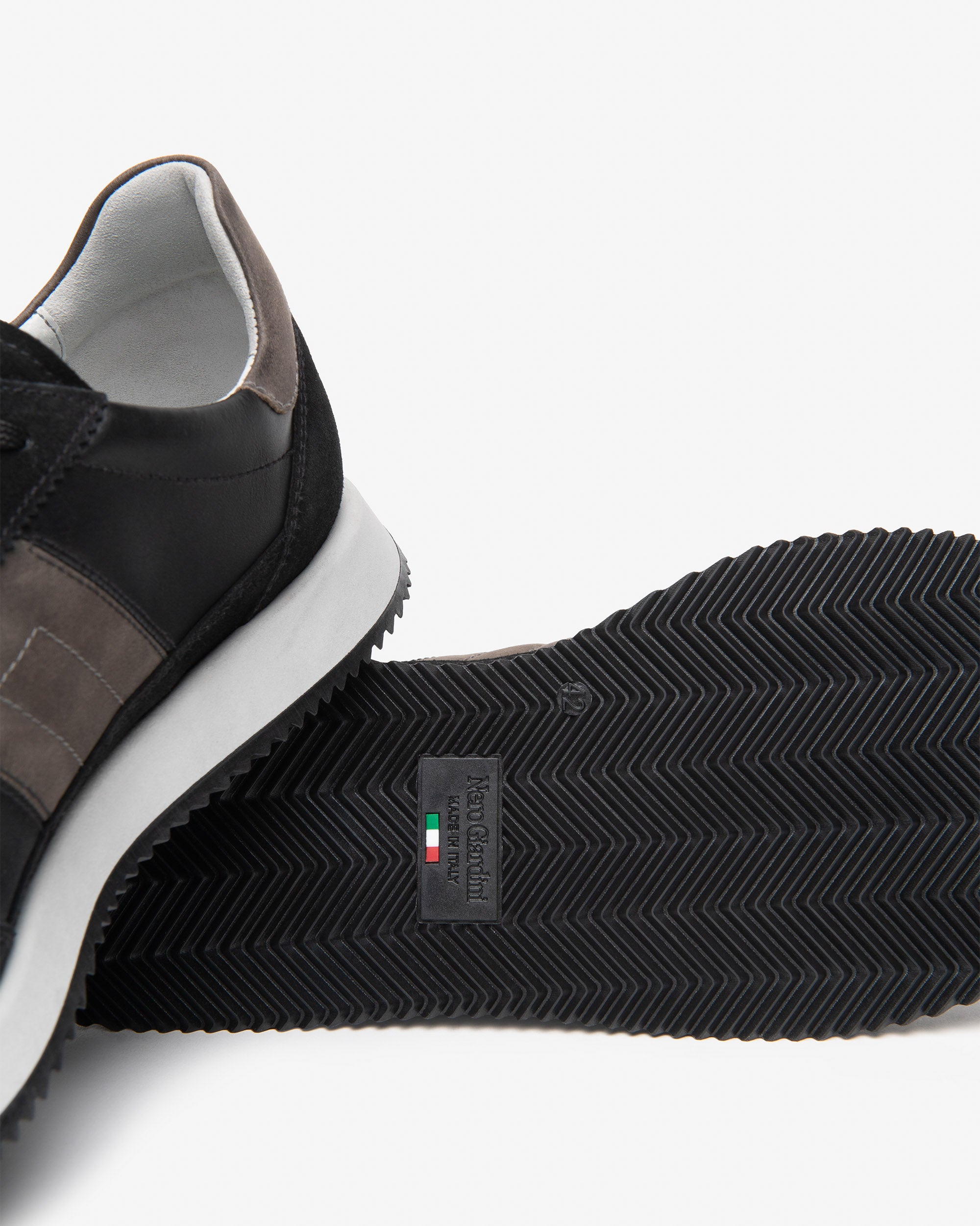 Nero Giardini Sneakers baskets cuir daim homme lacets