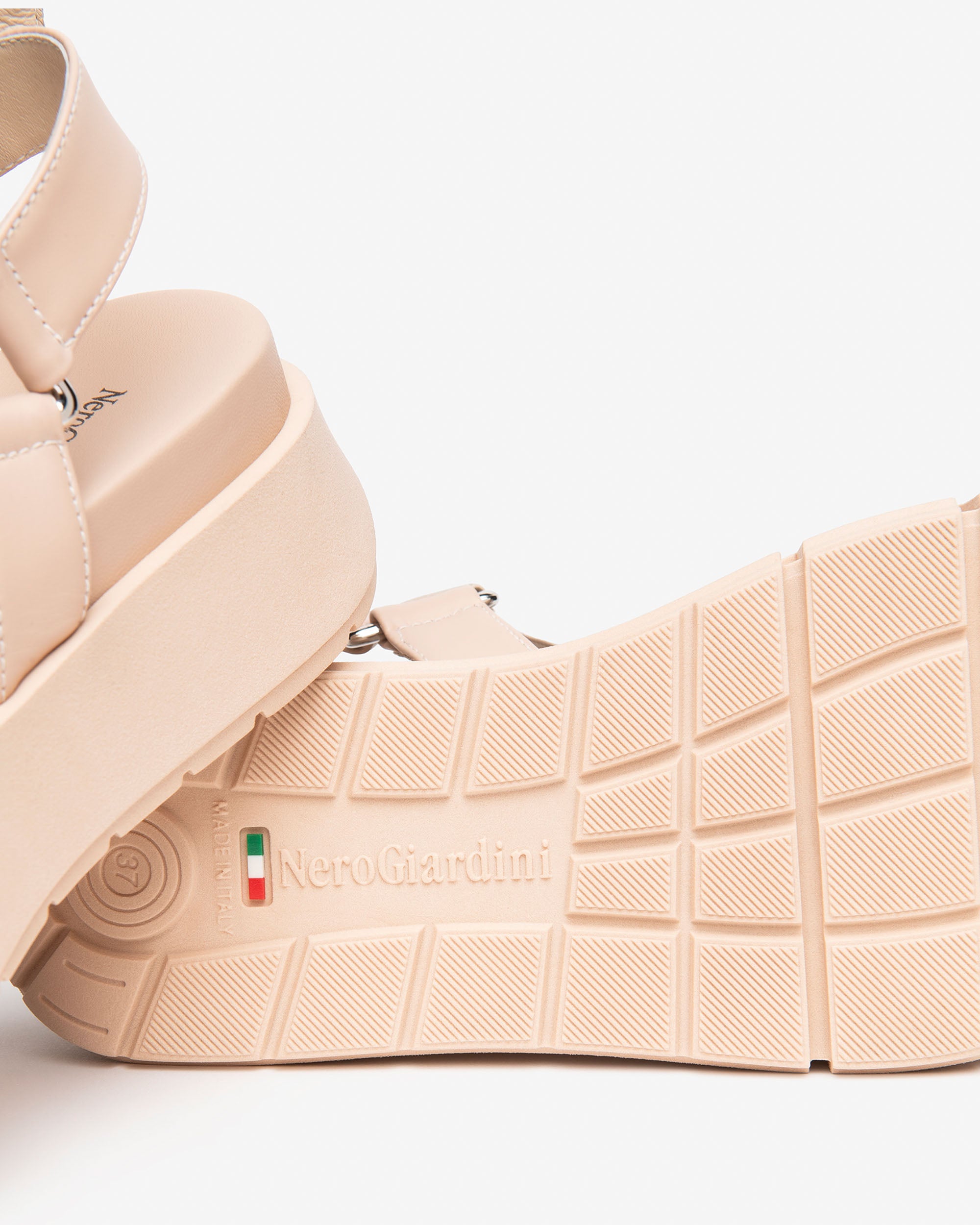 Nero Giardini Sandals Sandales Cuir Femme Été