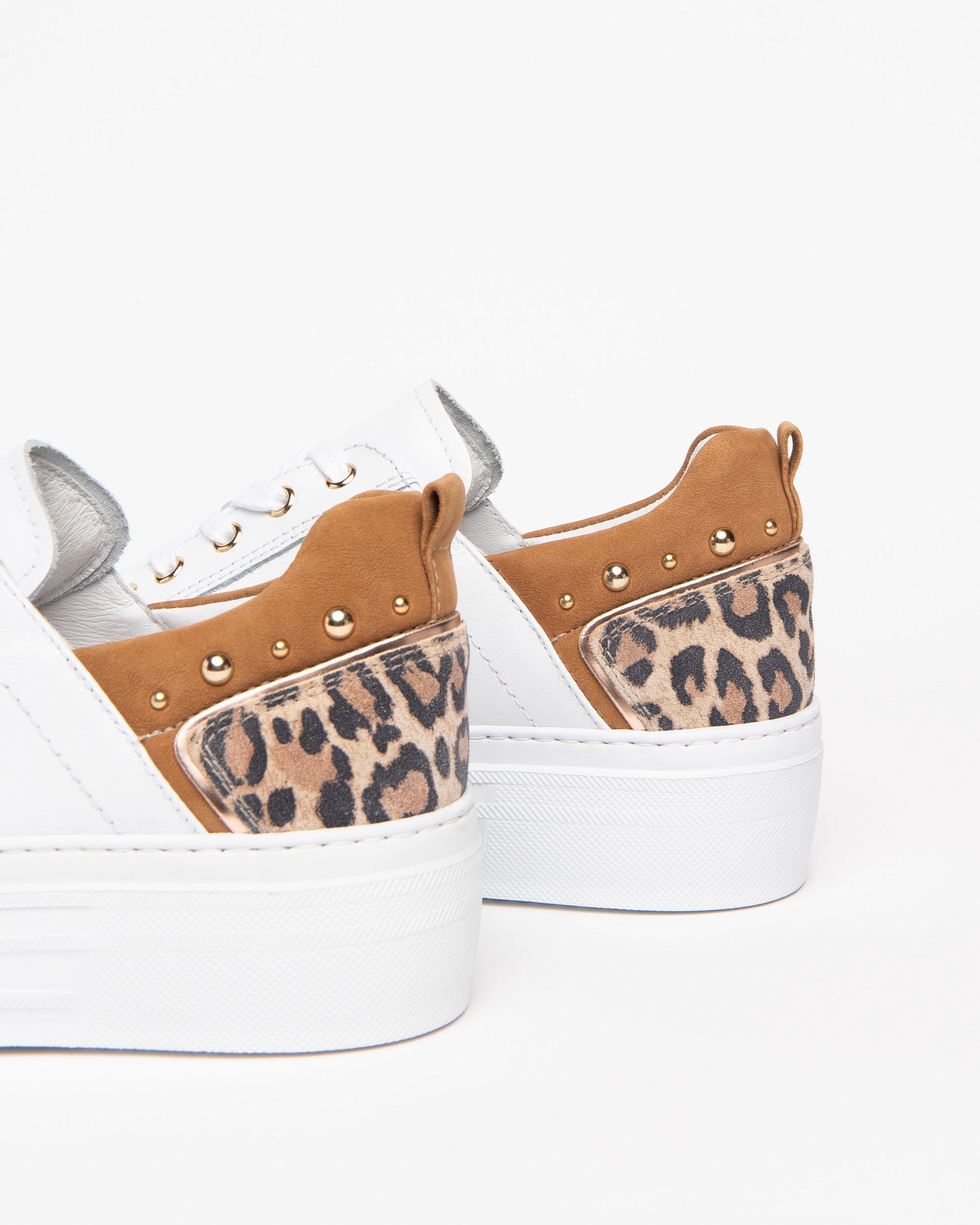 Nero Giardini Sneakers baskets cuir et daim femme
