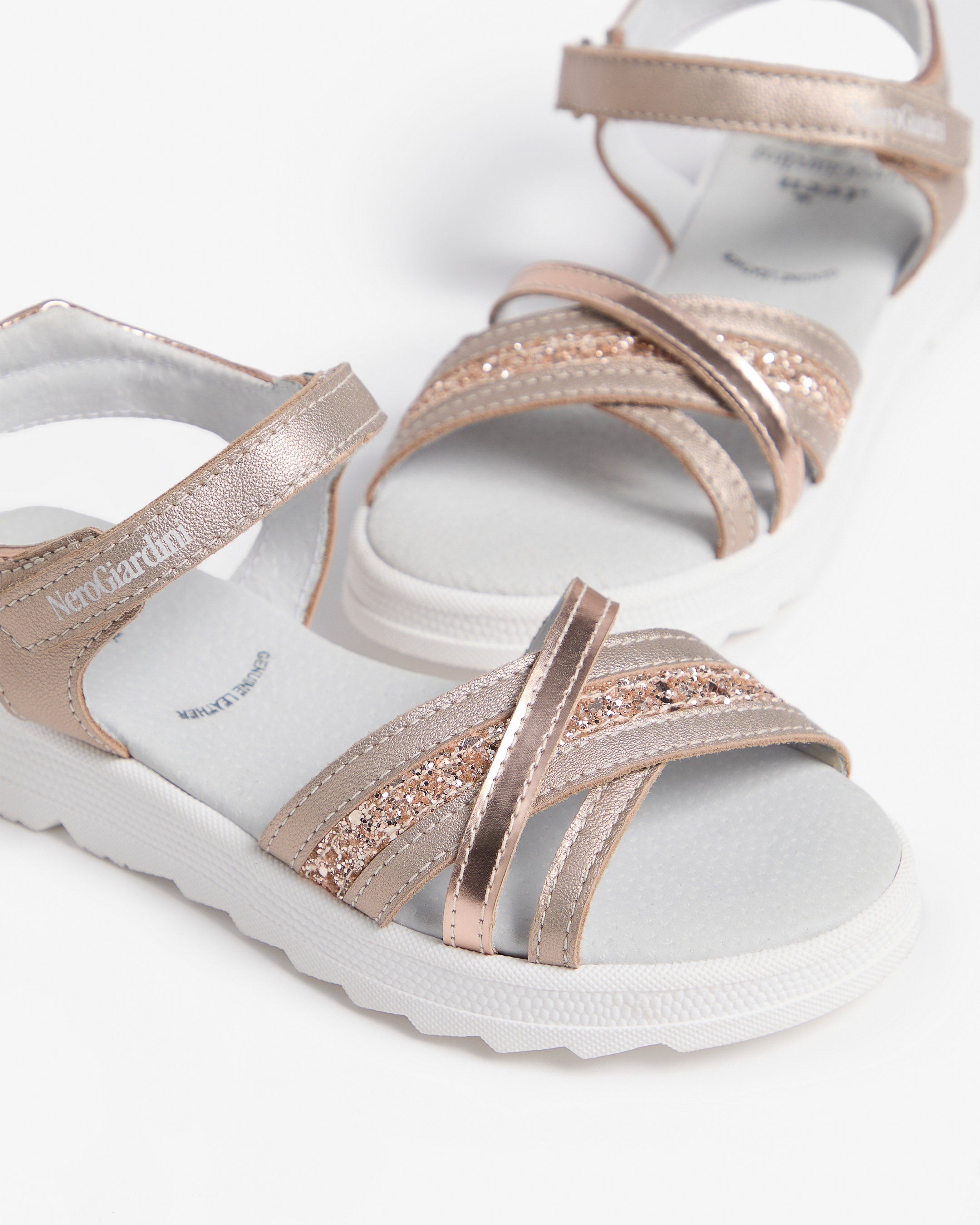 Nero Giardini Sandals sandales fille tissu technique 36