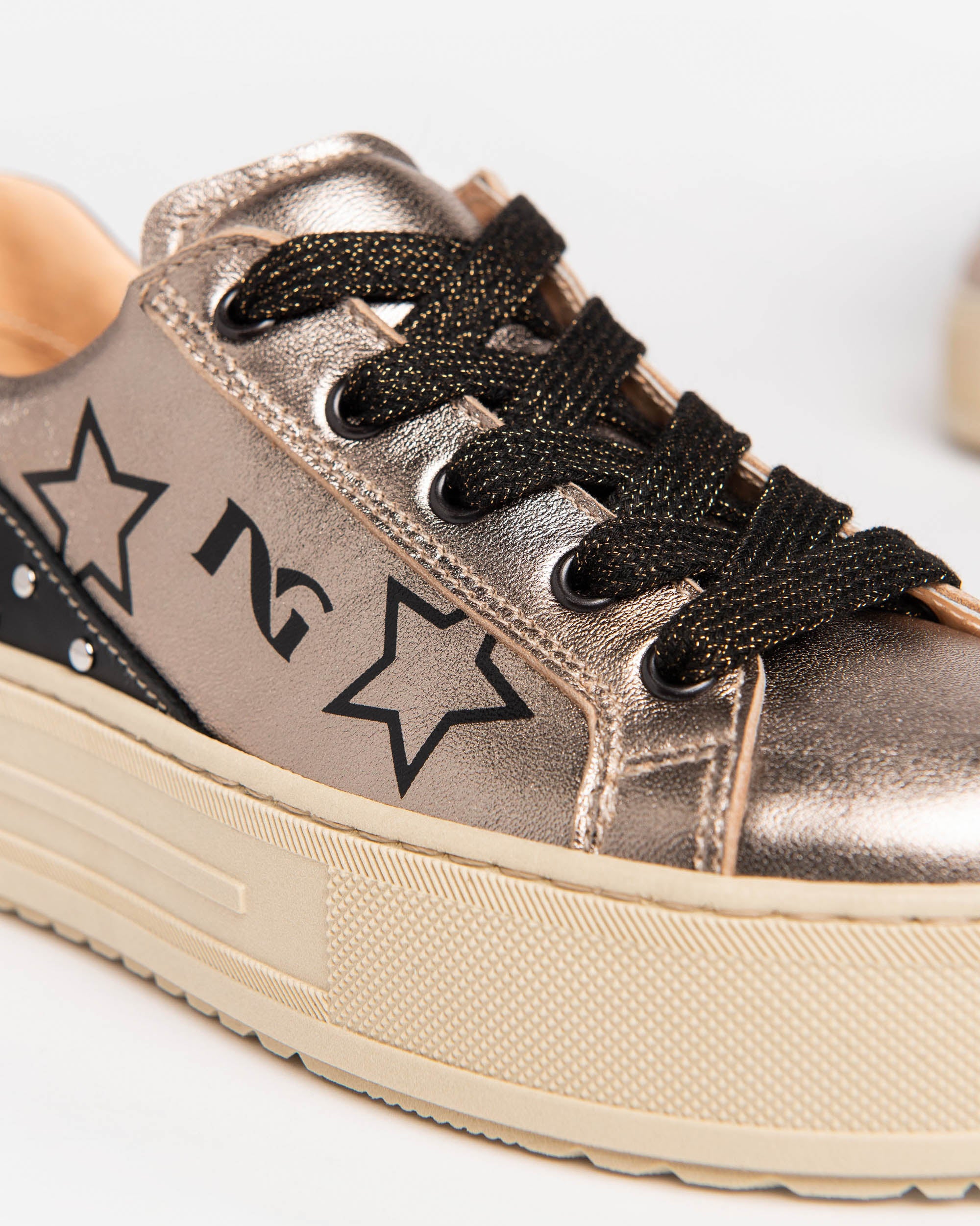 Nero Giardini Sneakers cuir fille semelle légère 35